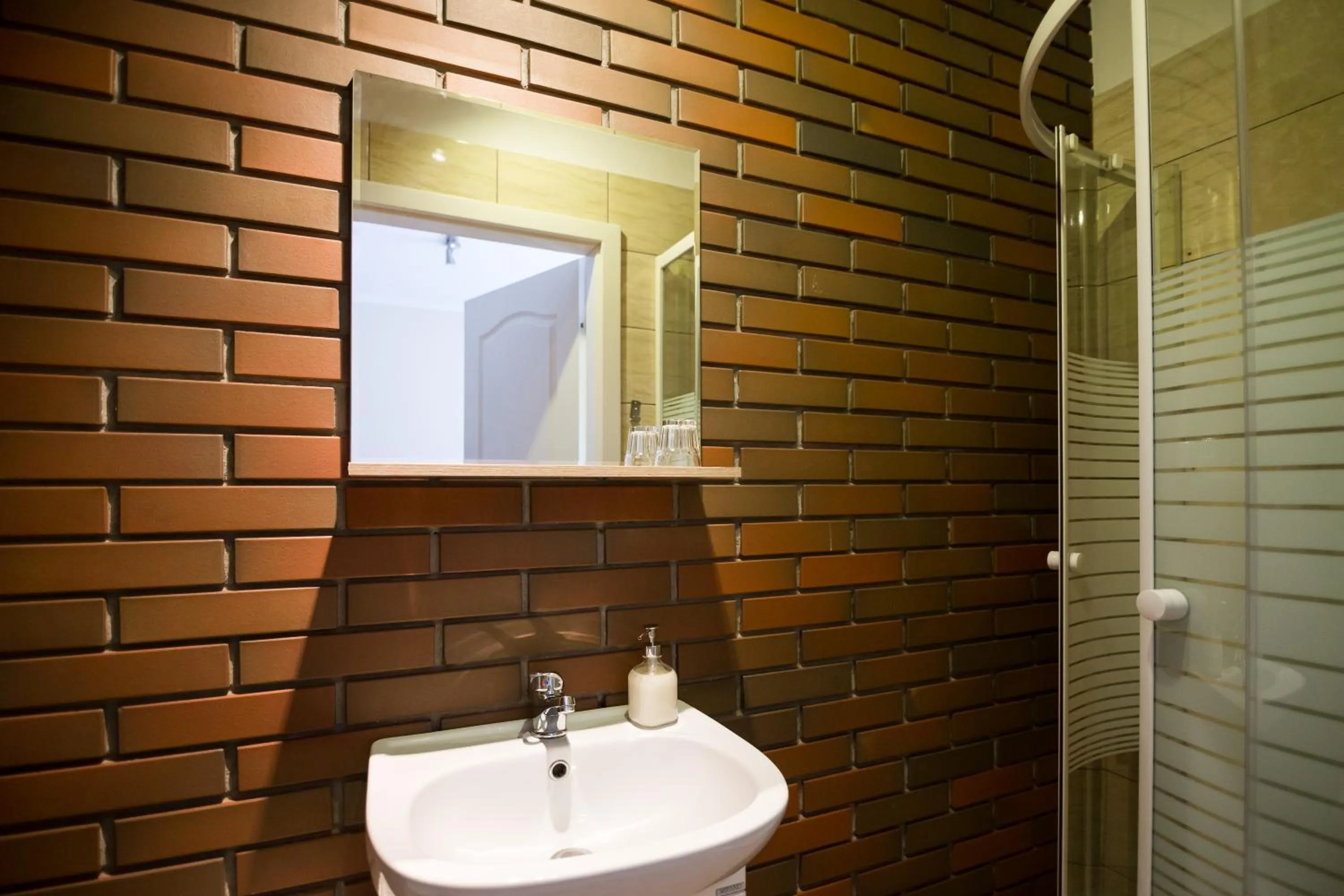 Bathroom in Villa Jeziorki 71