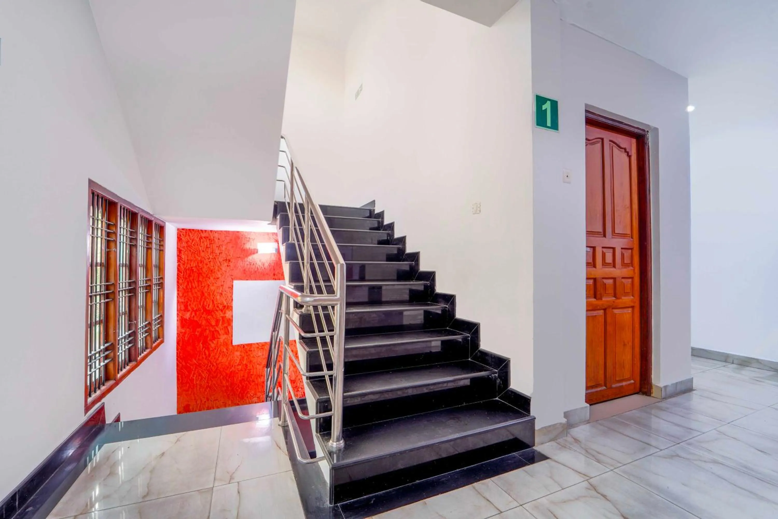Lobby or reception in Hotel O Kaloor Metro Station