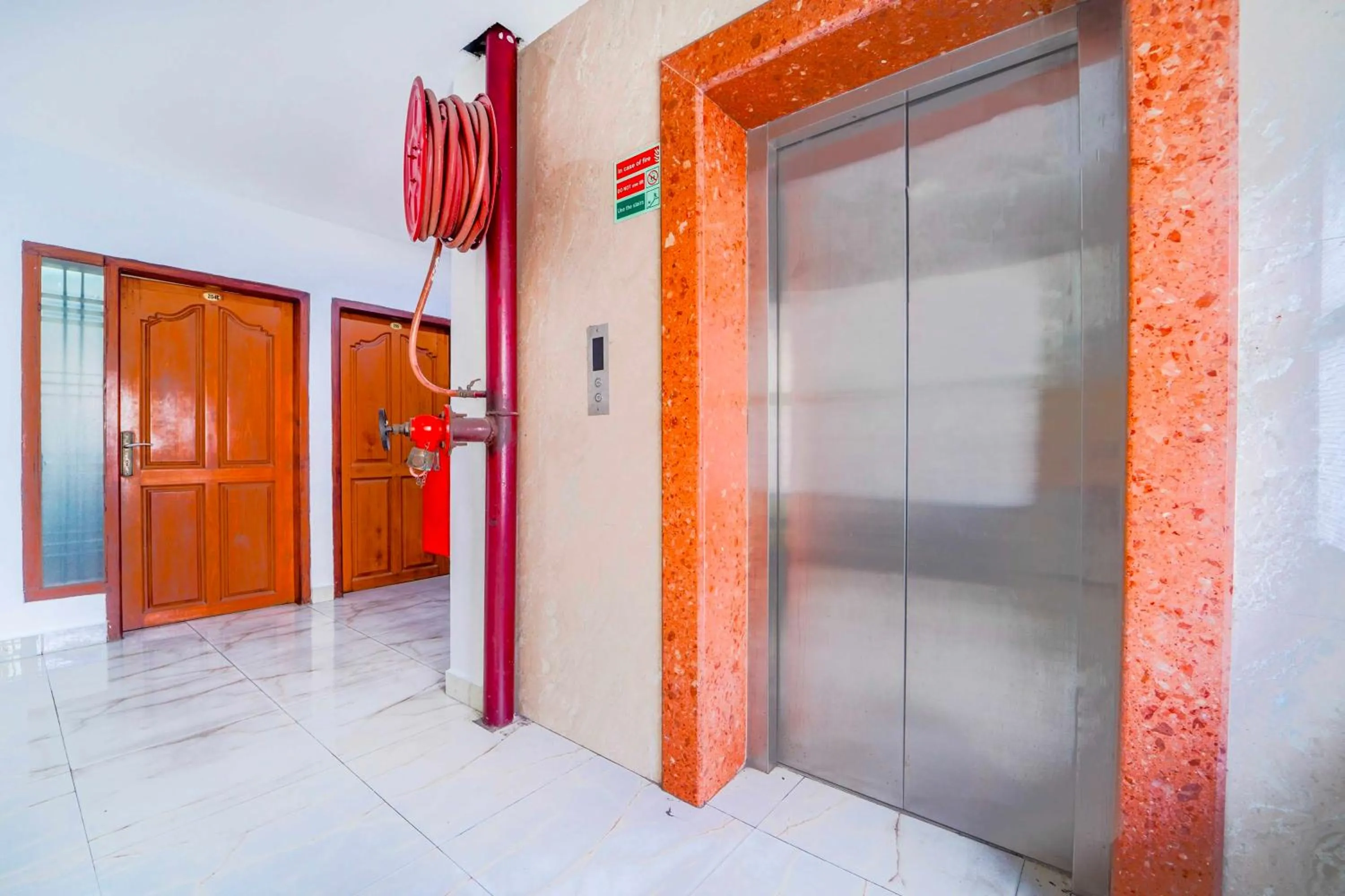 Bathroom in Hotel O Kaloor Metro Station