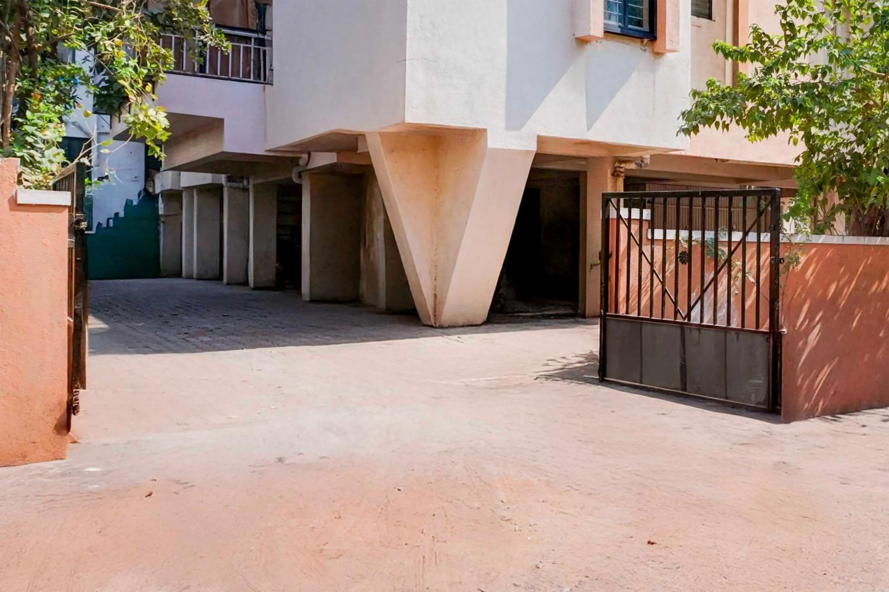 Facade/entrance in Hotel O Veerbhadra Nagar Baner