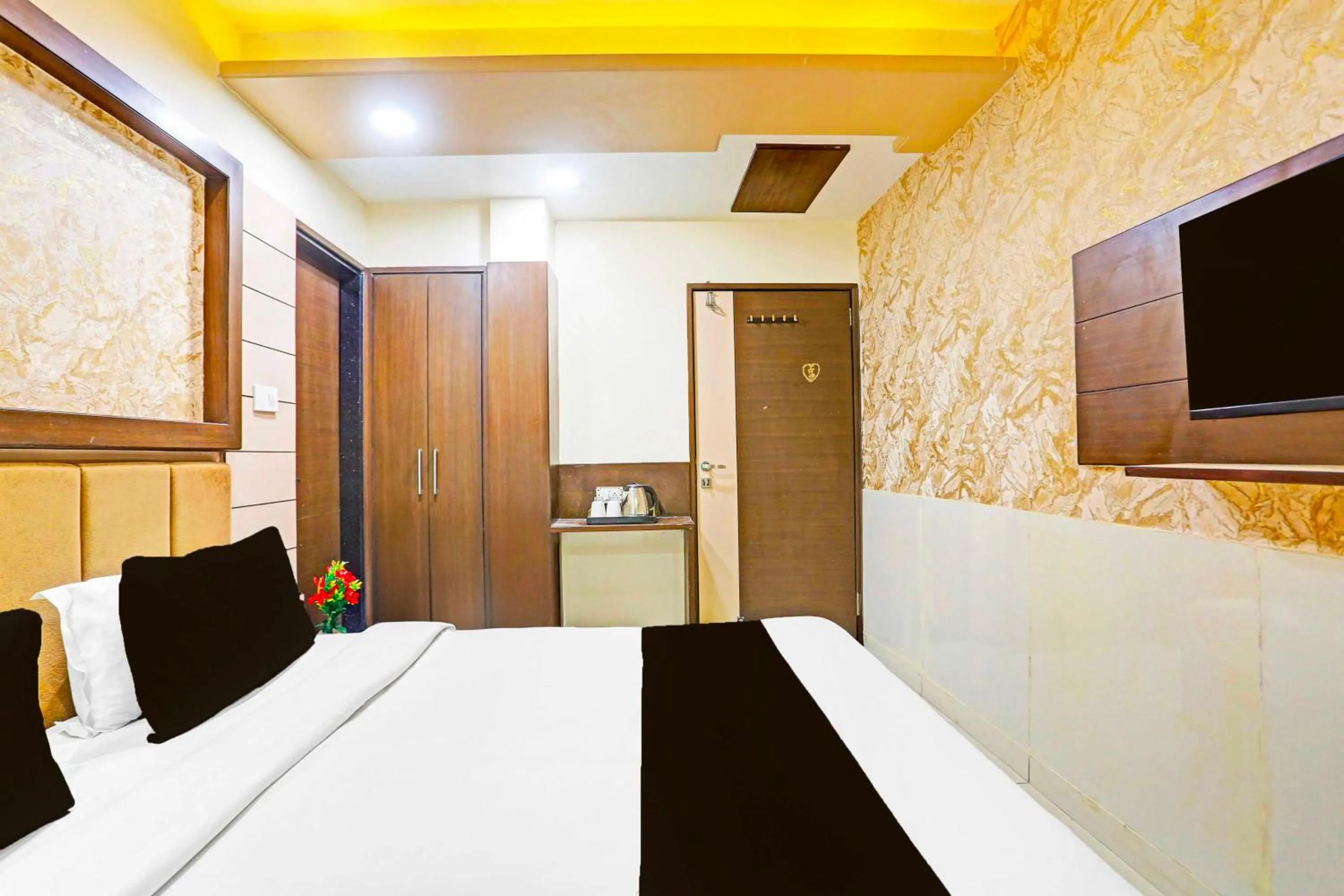 Bedroom, Bed in Collection O Taragarh Fort