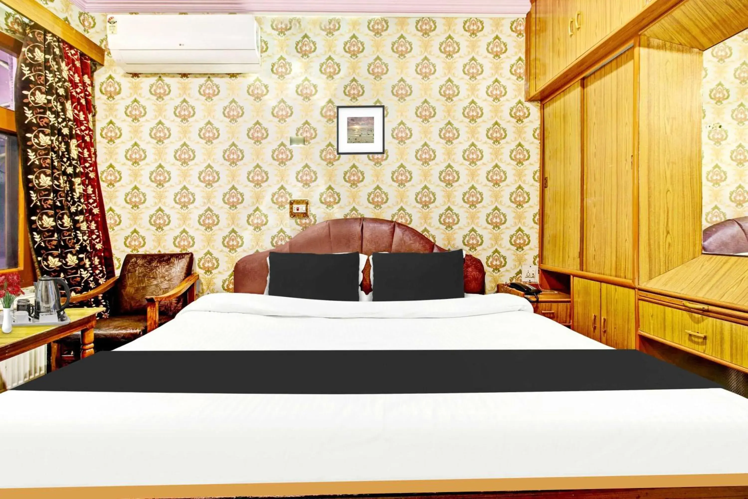 Bathroom in Collection O Residency Road Srinagar Bathroom in Collection O Residency Road Srinagar