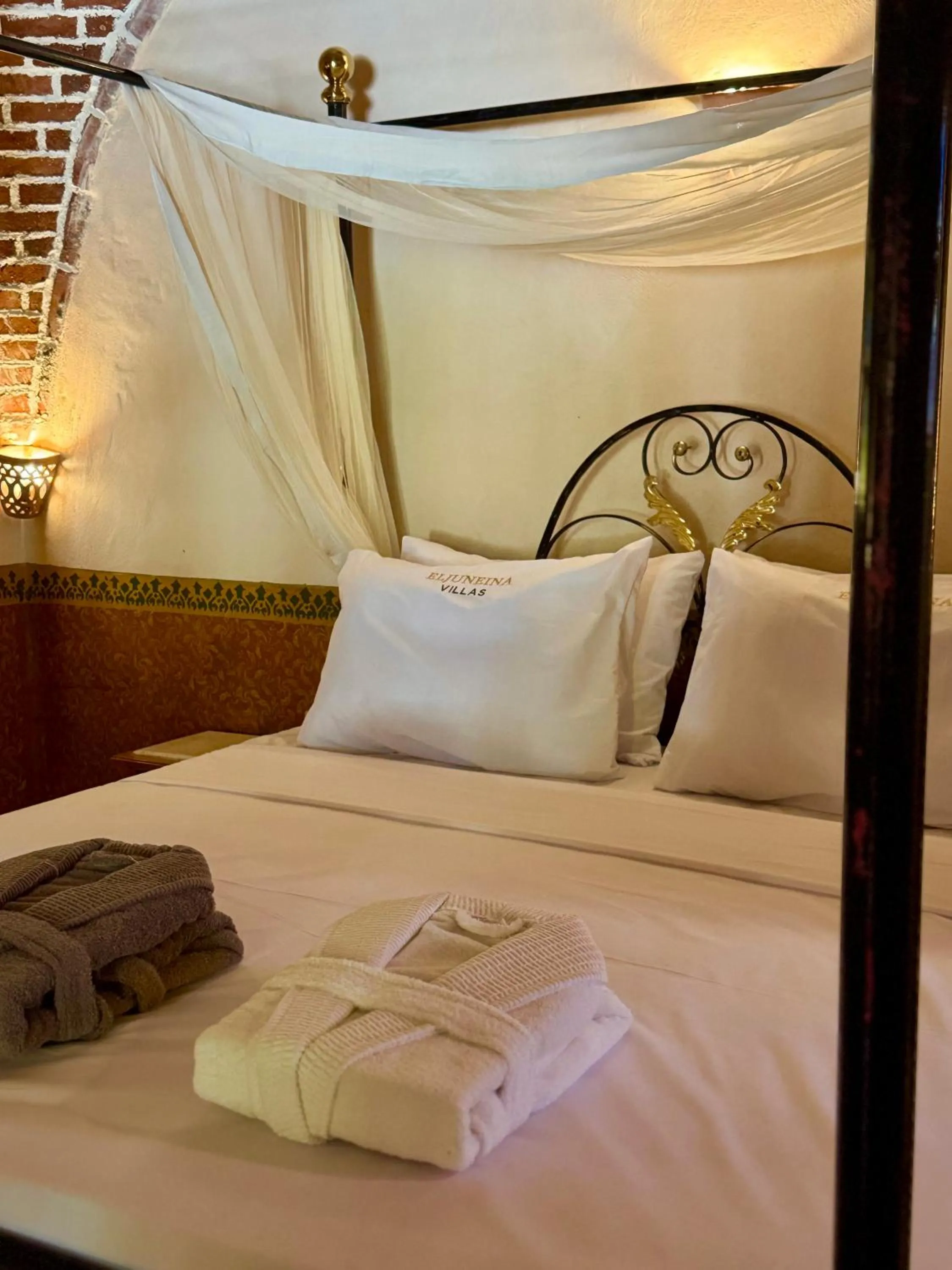 Bedroom, Bed in El Juneina Villas