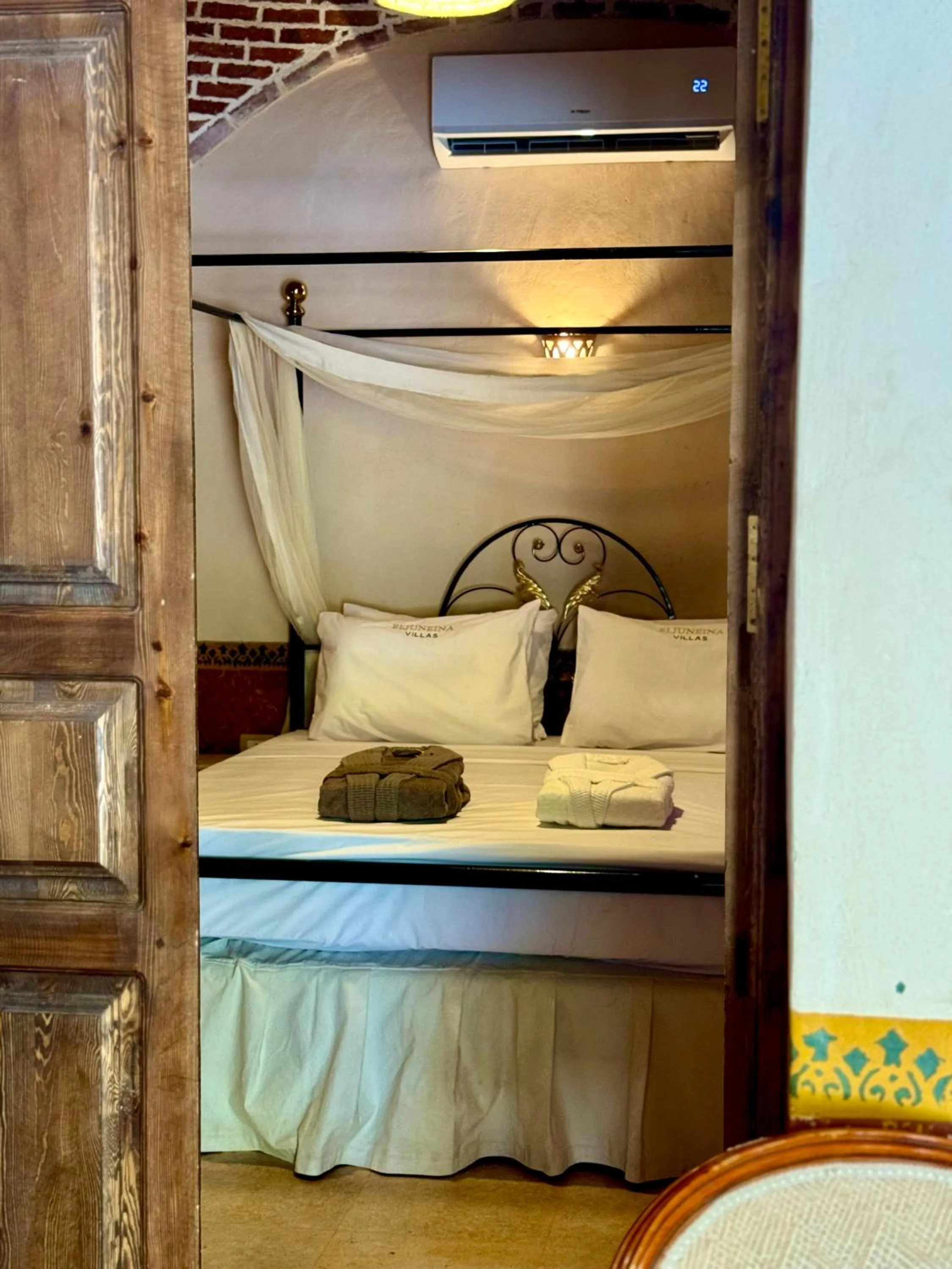 Bedroom, Bed in El Juneina Villas