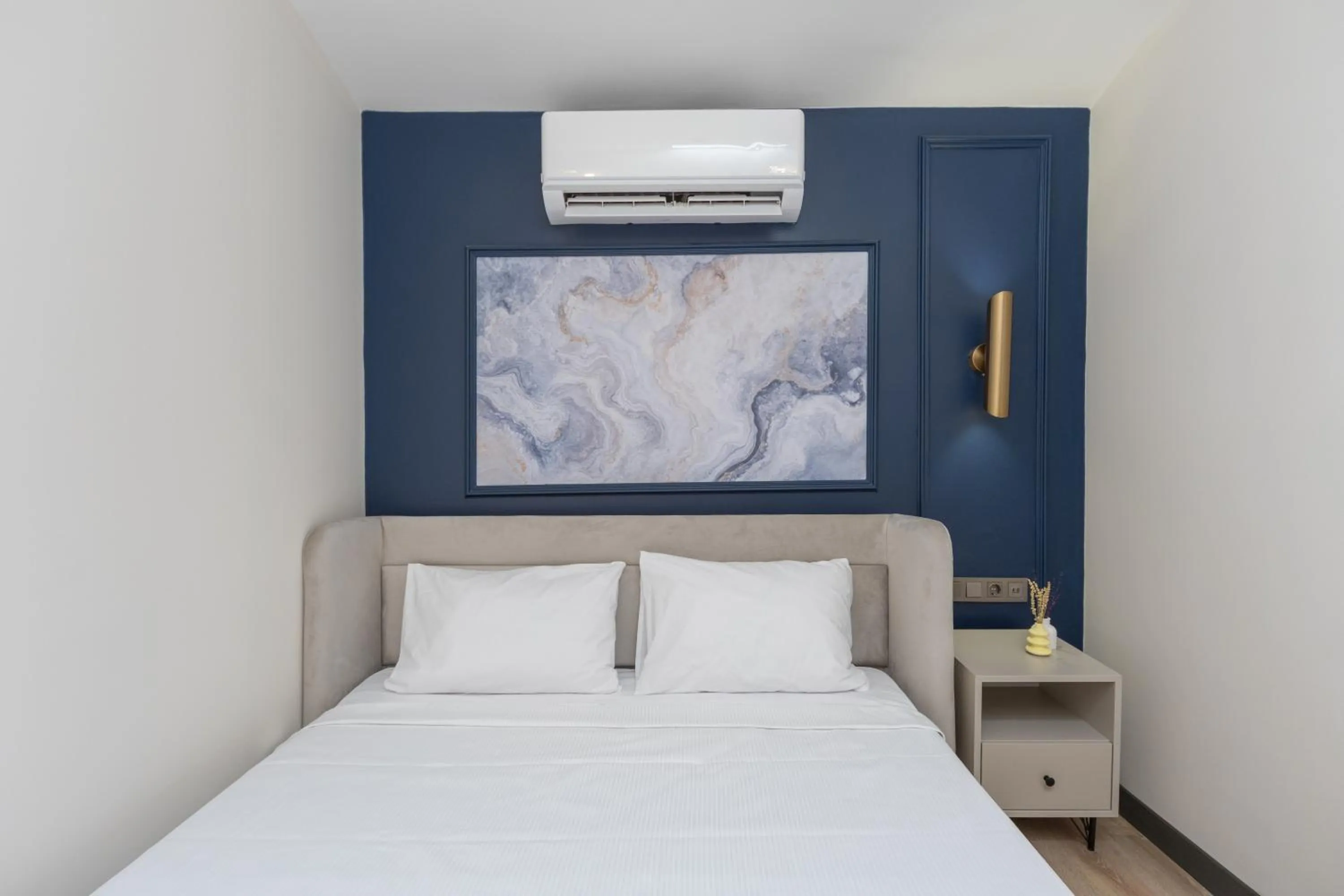 Photo of the whole room, Bed in Fora Inn Lara