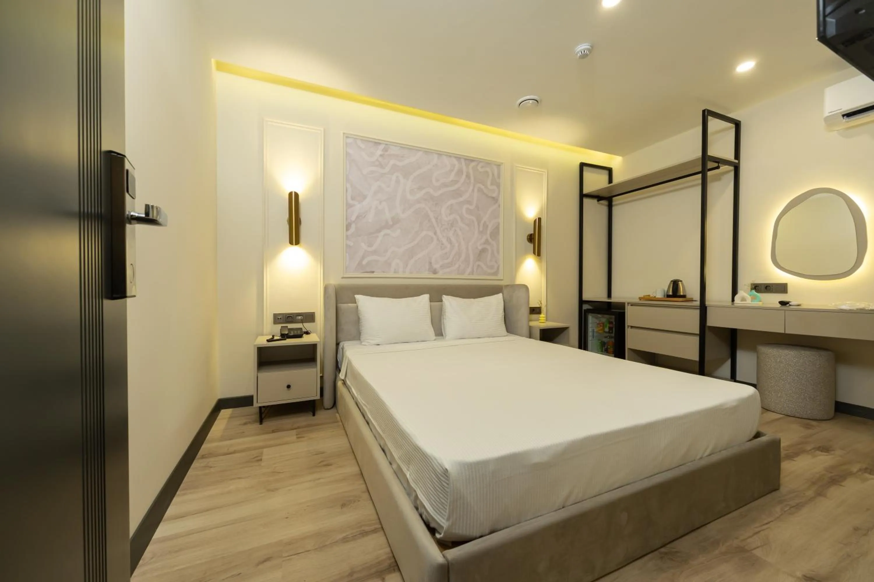 Photo of the whole room, Bed in Fora Inn Lara