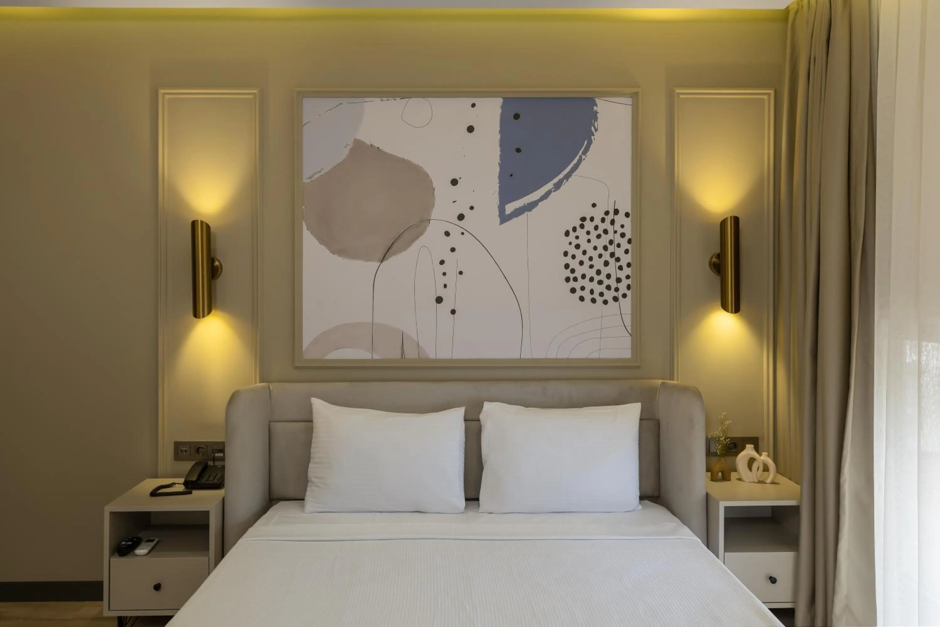 Bedroom, Bed in Fora Inn Lara