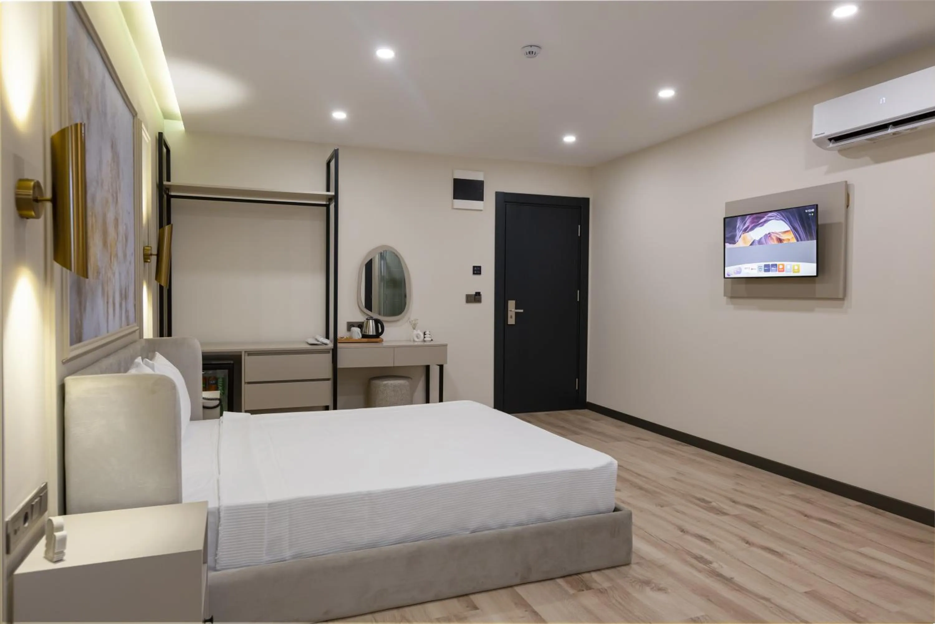 Bedroom, Bed in Fora Inn Lara