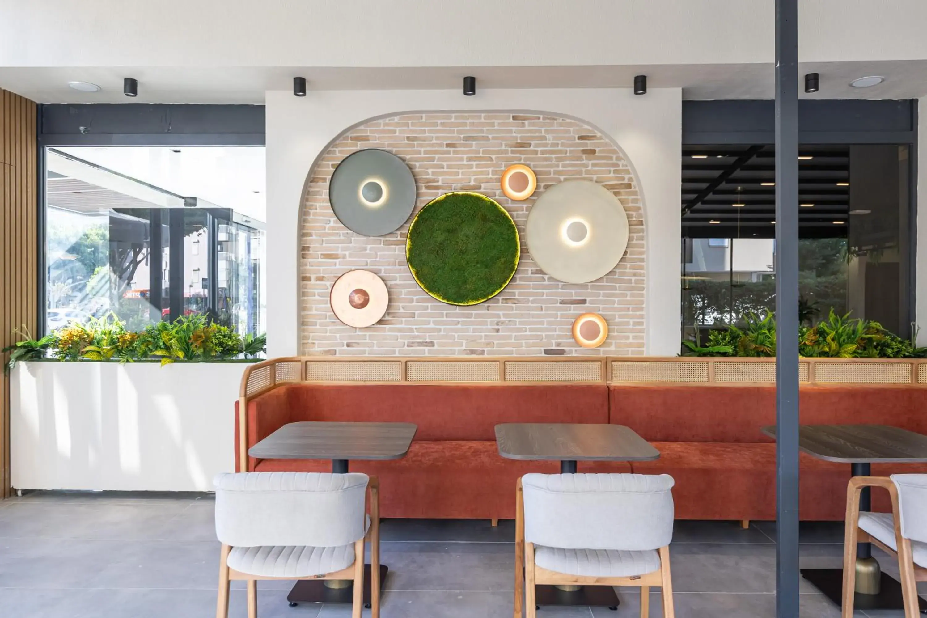 Restaurant/places to eat in Fora Inn Lara Restaurant/places to eat in Fora Inn Lara