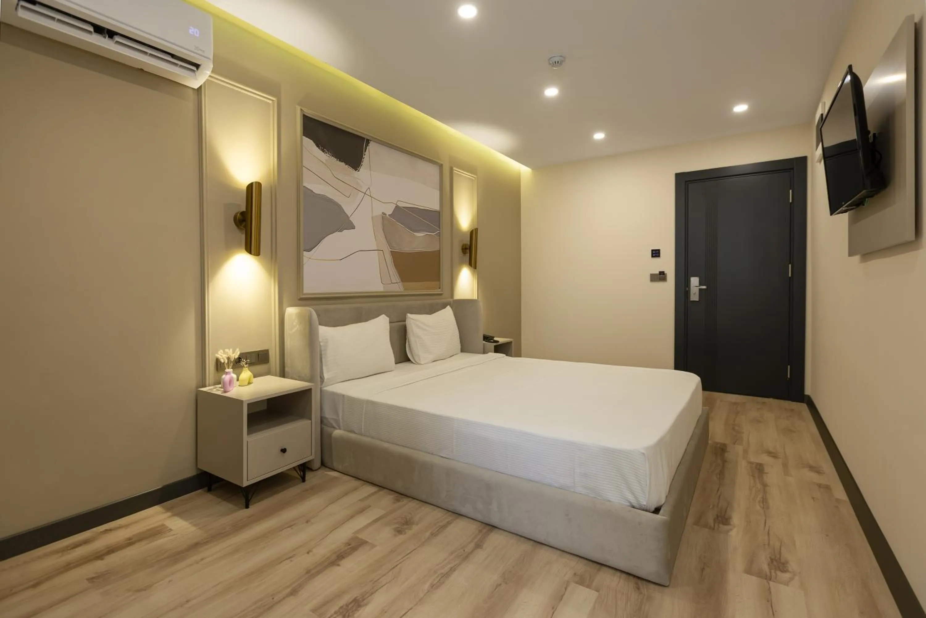 Photo of the whole room, Bed in Fora Inn Lara