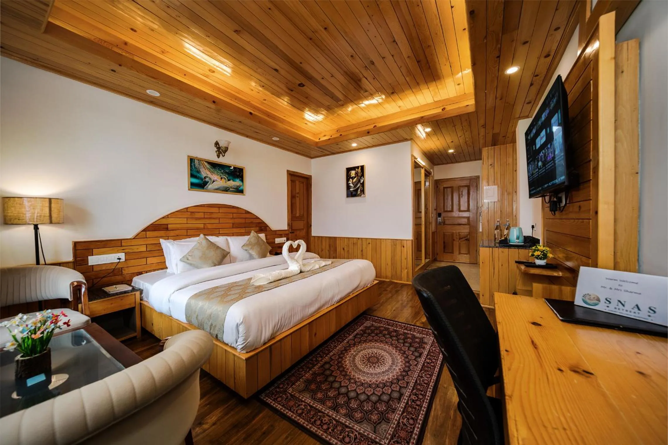 Photo of the whole room, Bed in Hotel SNAS Retreat Manali