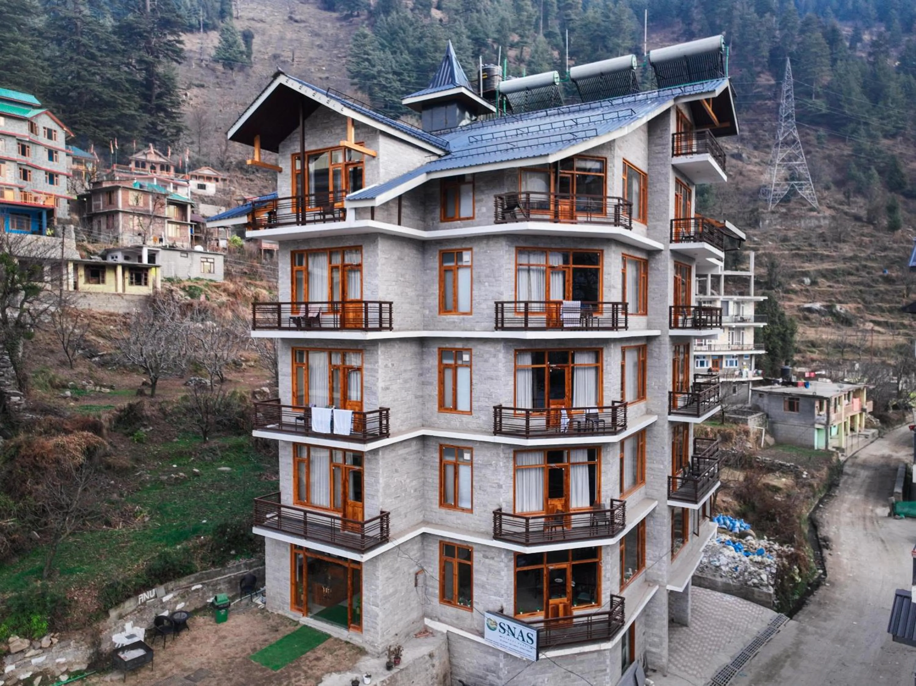 Facade/entrance in Hotel SNAS Retreat Manali