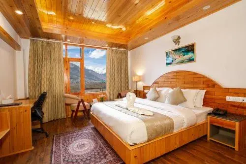 Superior King Room in Hotel SNAS Retreat Manali Superior King Room in Hotel SNAS Retreat Manali