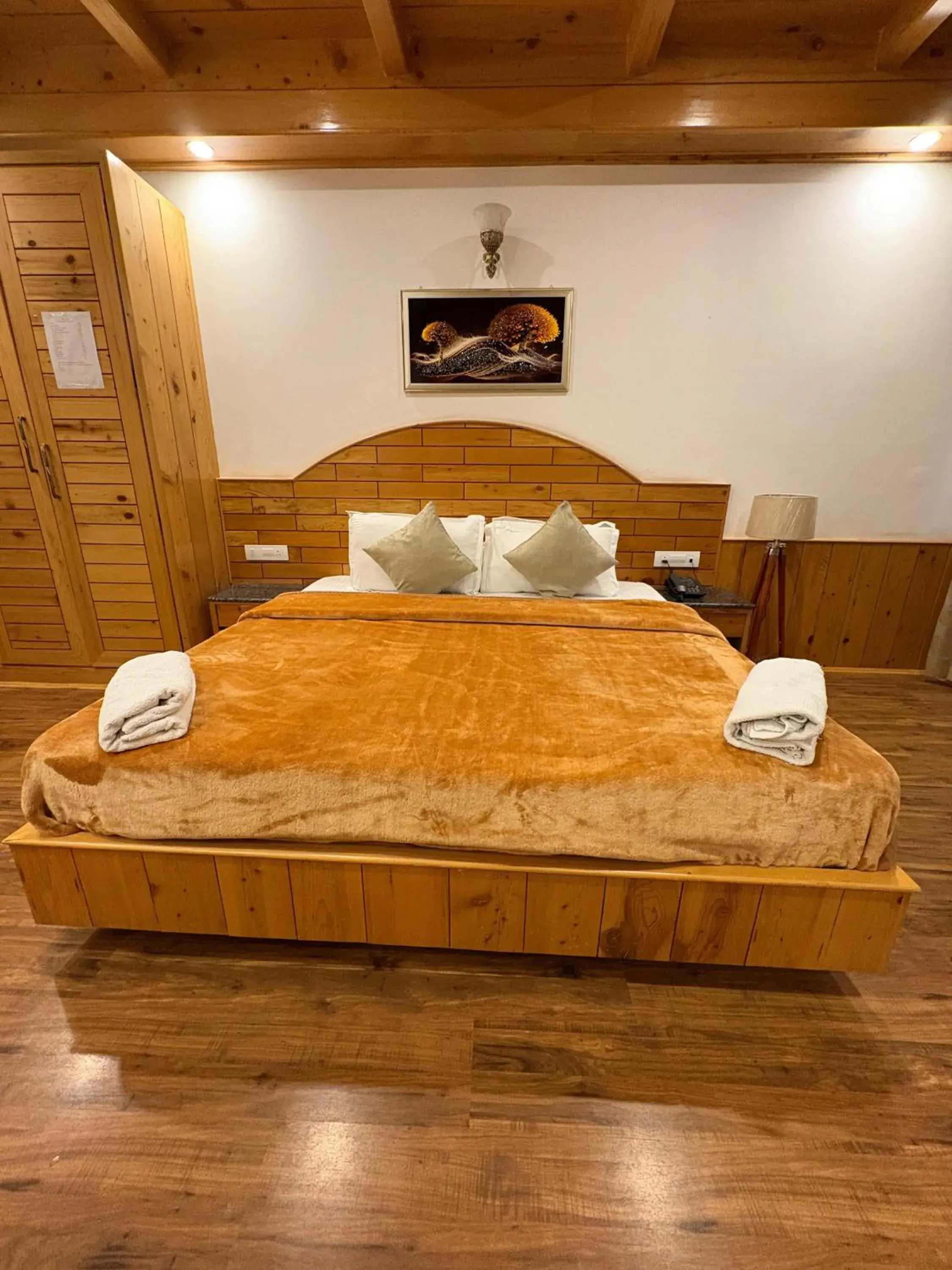 Deluxe Room in Hotel SNAS Retreat Manali Deluxe Room in Hotel SNAS Retreat Manali