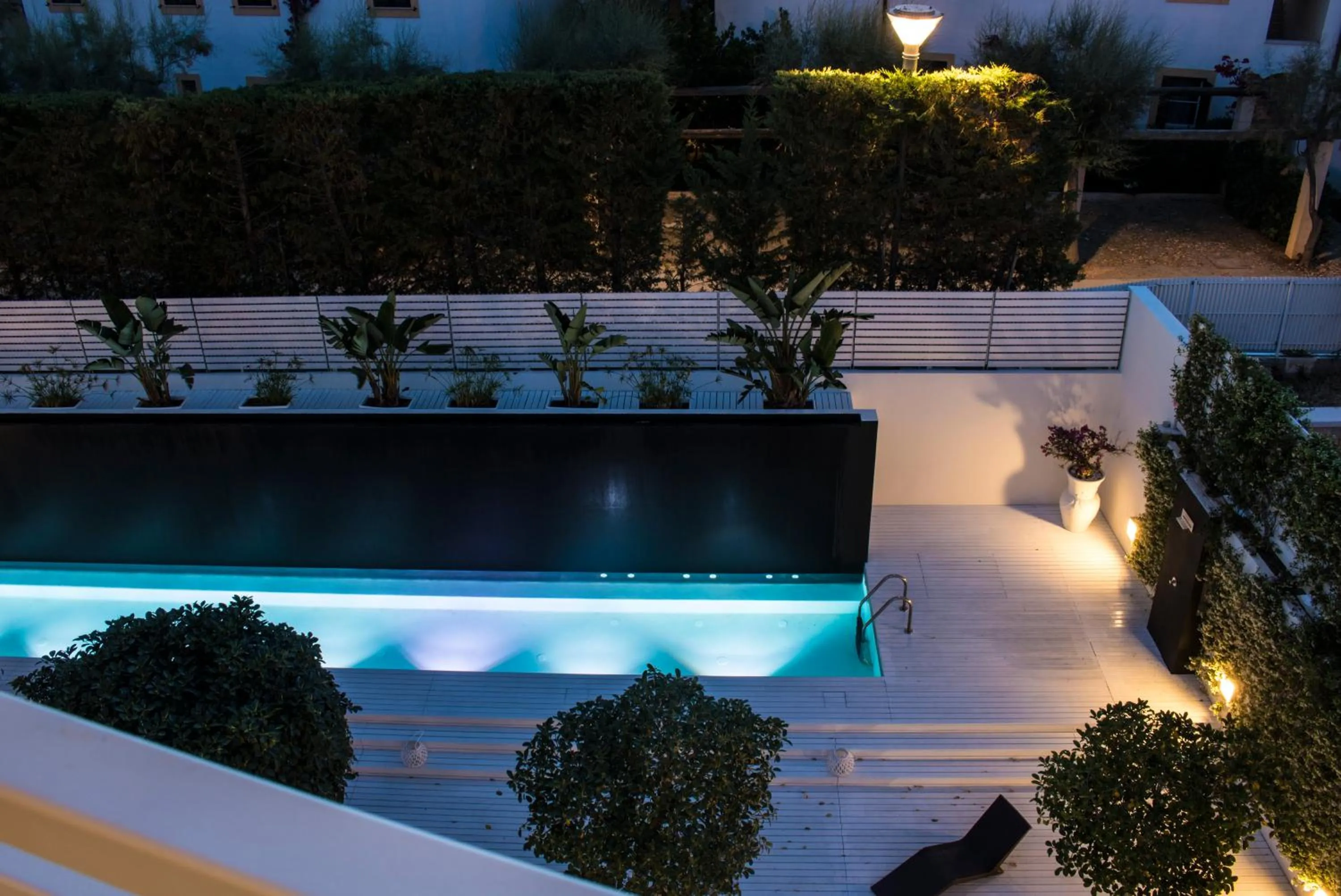 Hot Tub in White Hotel