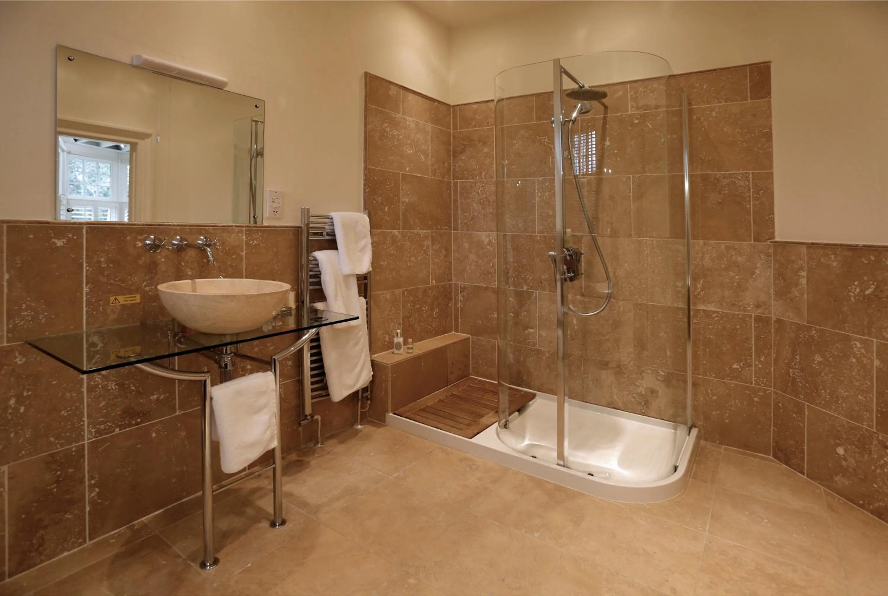 Bathroom in Daisybank Cottage Boutique Bed and Breakfast