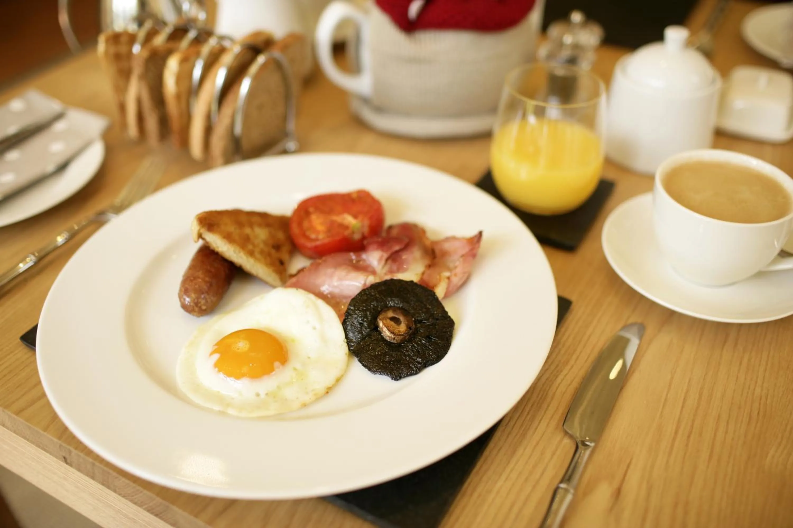 English/Irish breakfast in Daisybank Cottage Boutique Bed and Breakfast