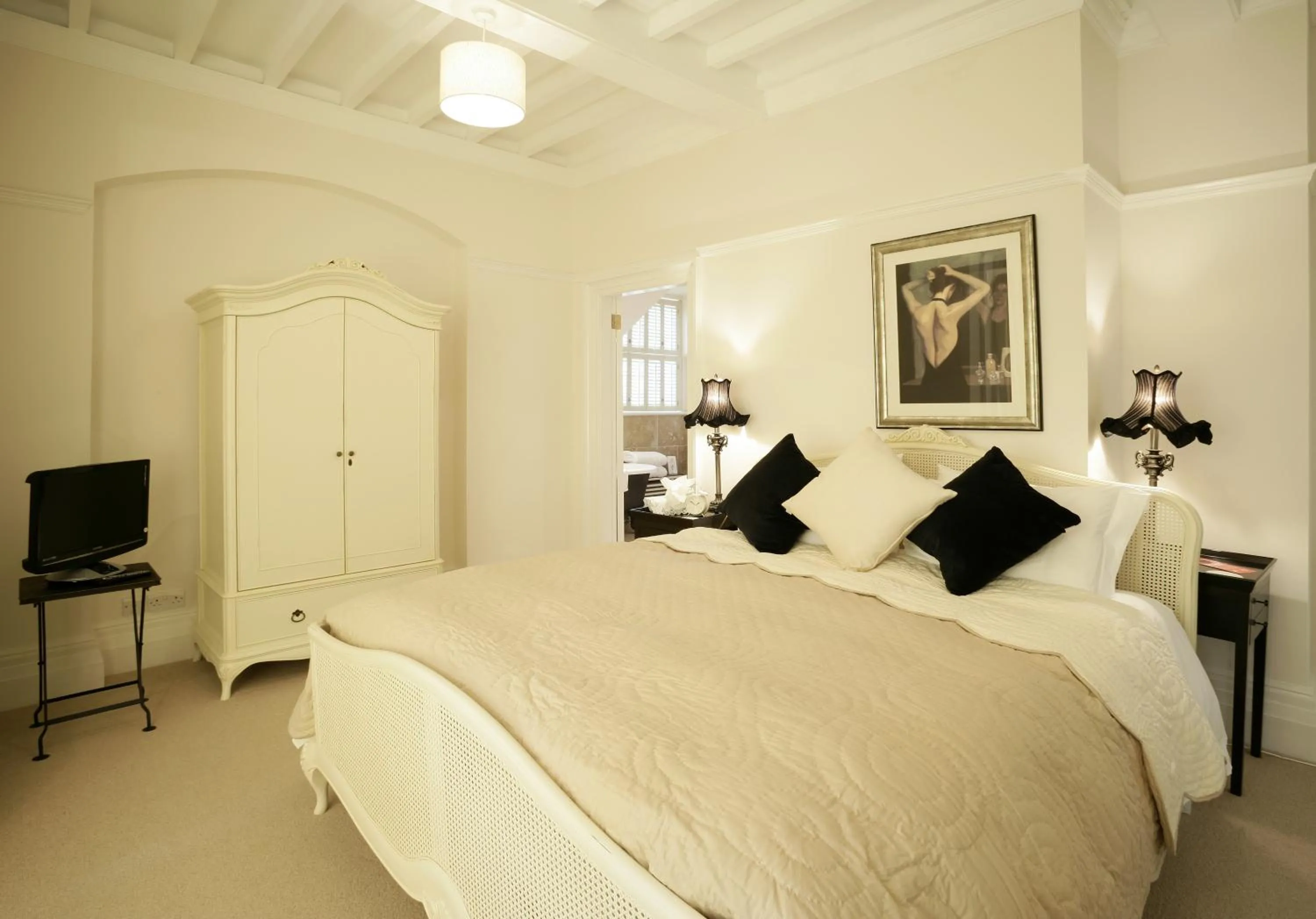 Bedroom, Bed in Daisybank Cottage Boutique Bed and Breakfast