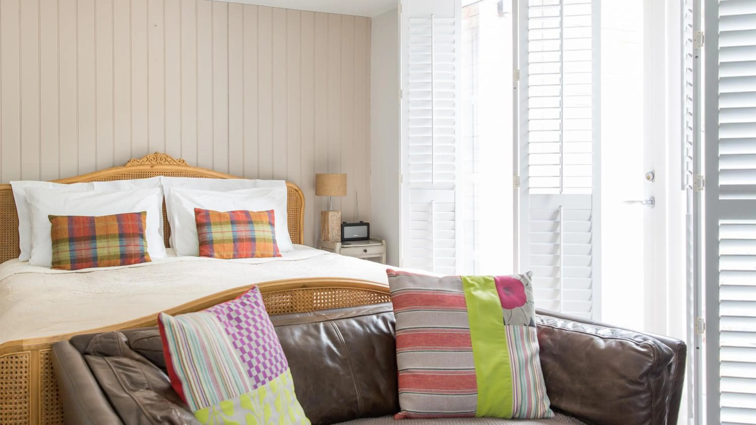 Bed in Daisybank Cottage Boutique Bed and Breakfast