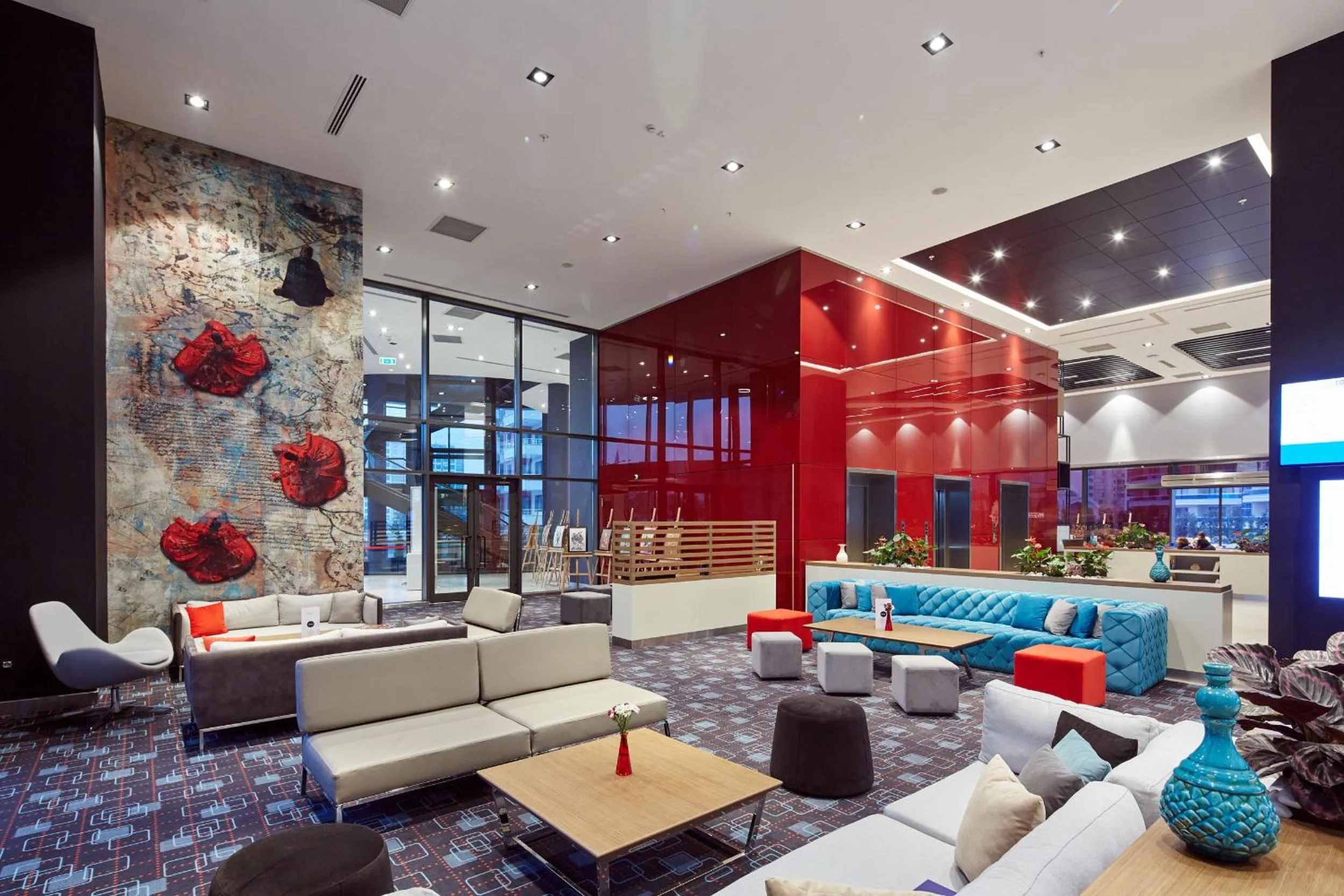 Communal lounge/ TV room in Novotel Konya