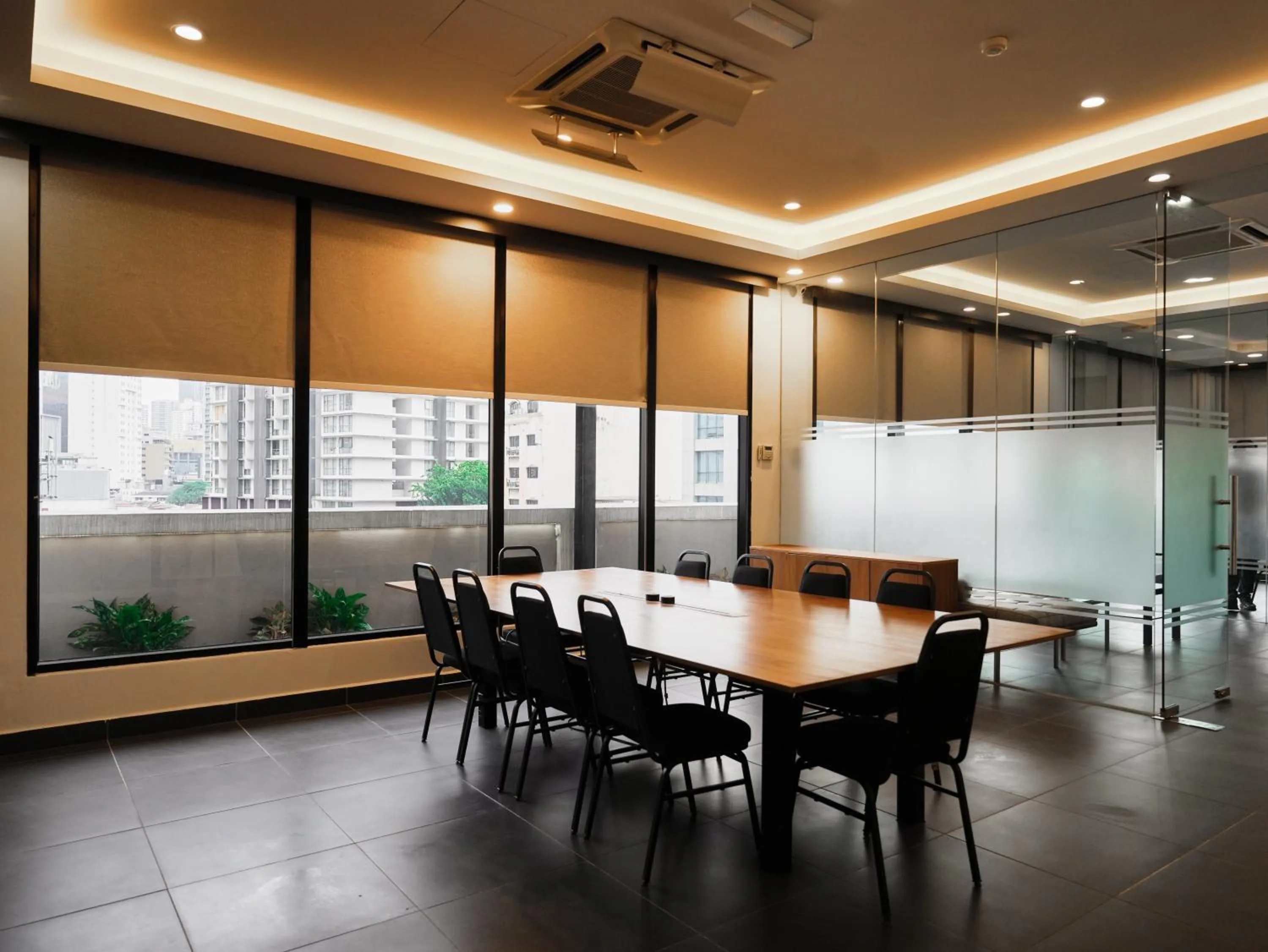 Meeting/conference room in Eco Roomy Hotel