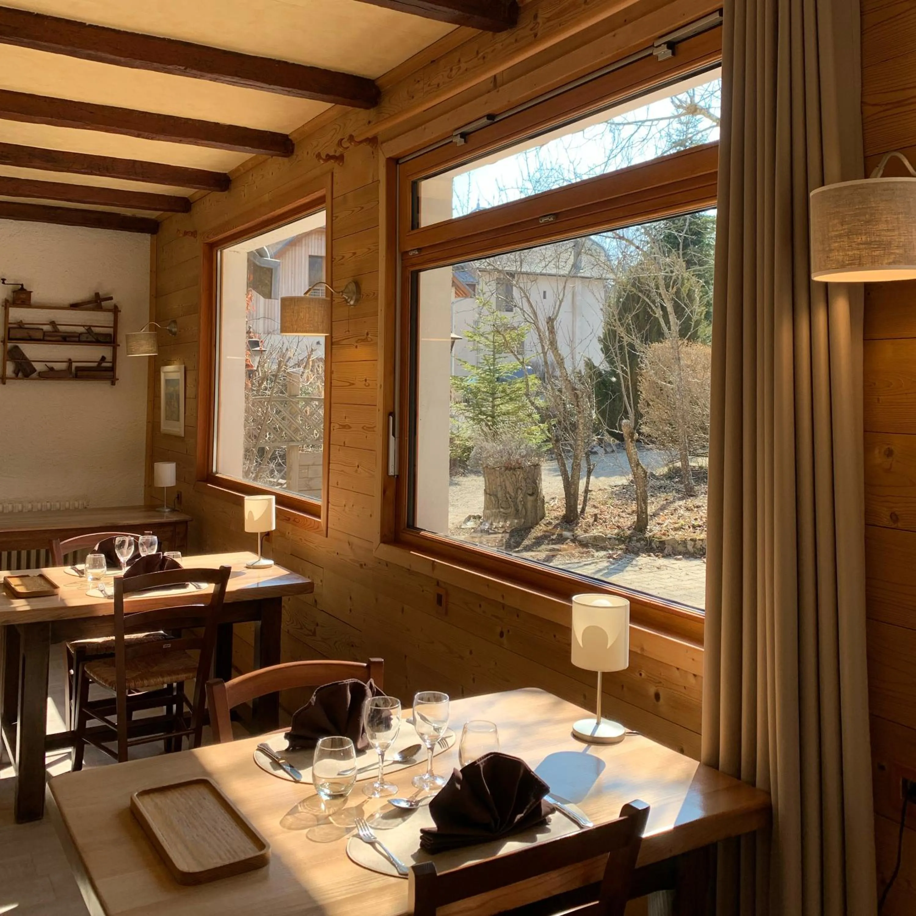 Restaurant/places to eat in Au Sans Souci