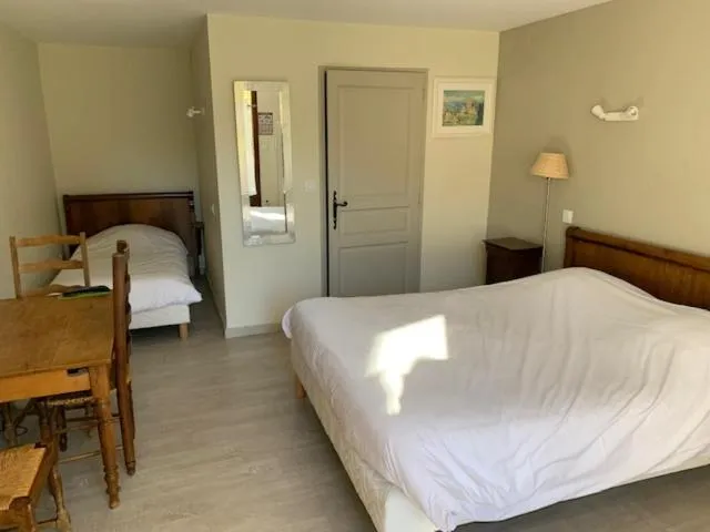 Bed in Au Sans Souci