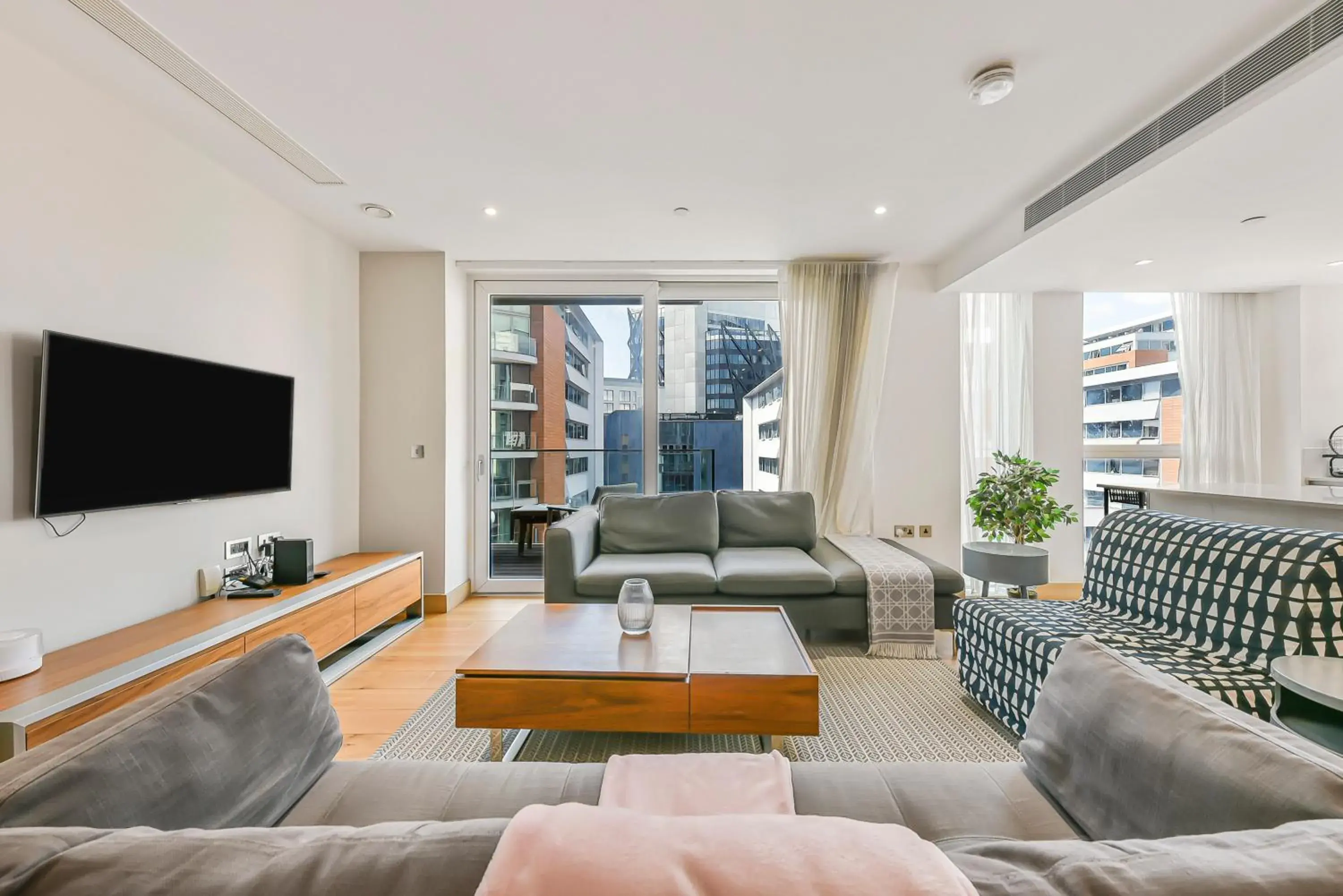Paddington Ex LUX Flat Paddington Ex LUX Flat