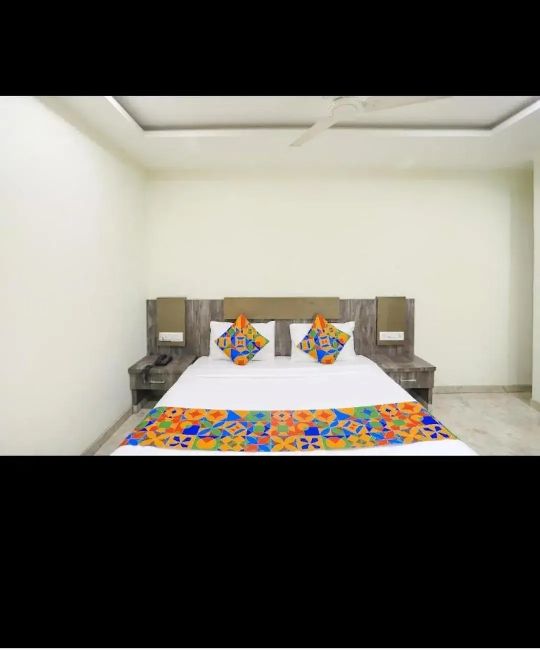 Deluxe Double Room in Hotel Krishna Deluxe Double Room in Hotel Krishna