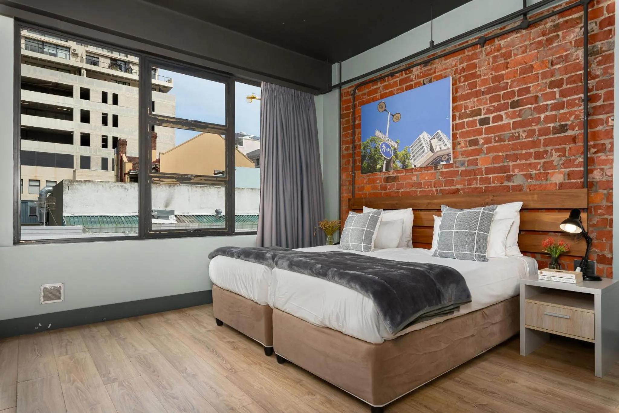 Bed in 53 on Castle