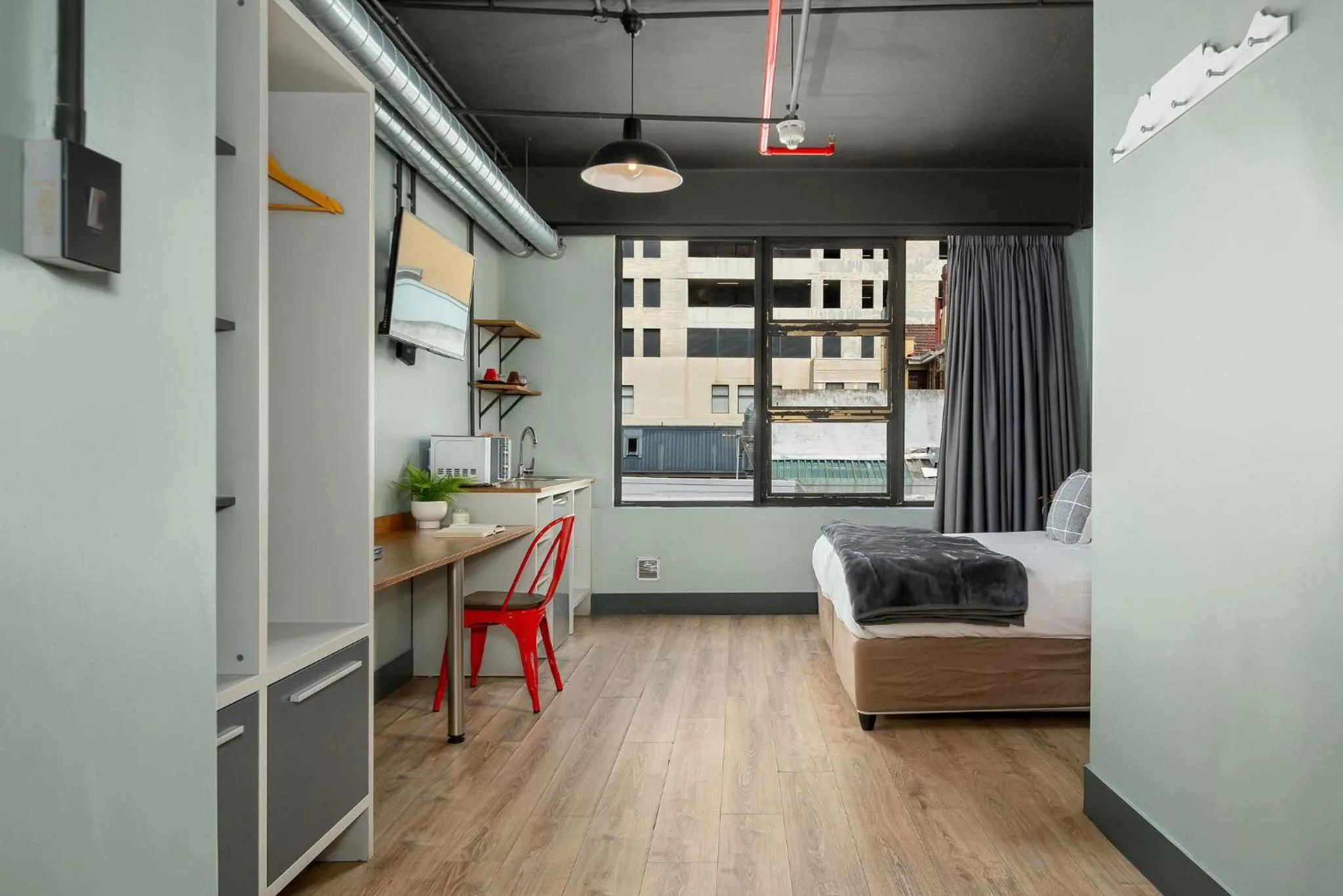 Bed in 53 on Castle
