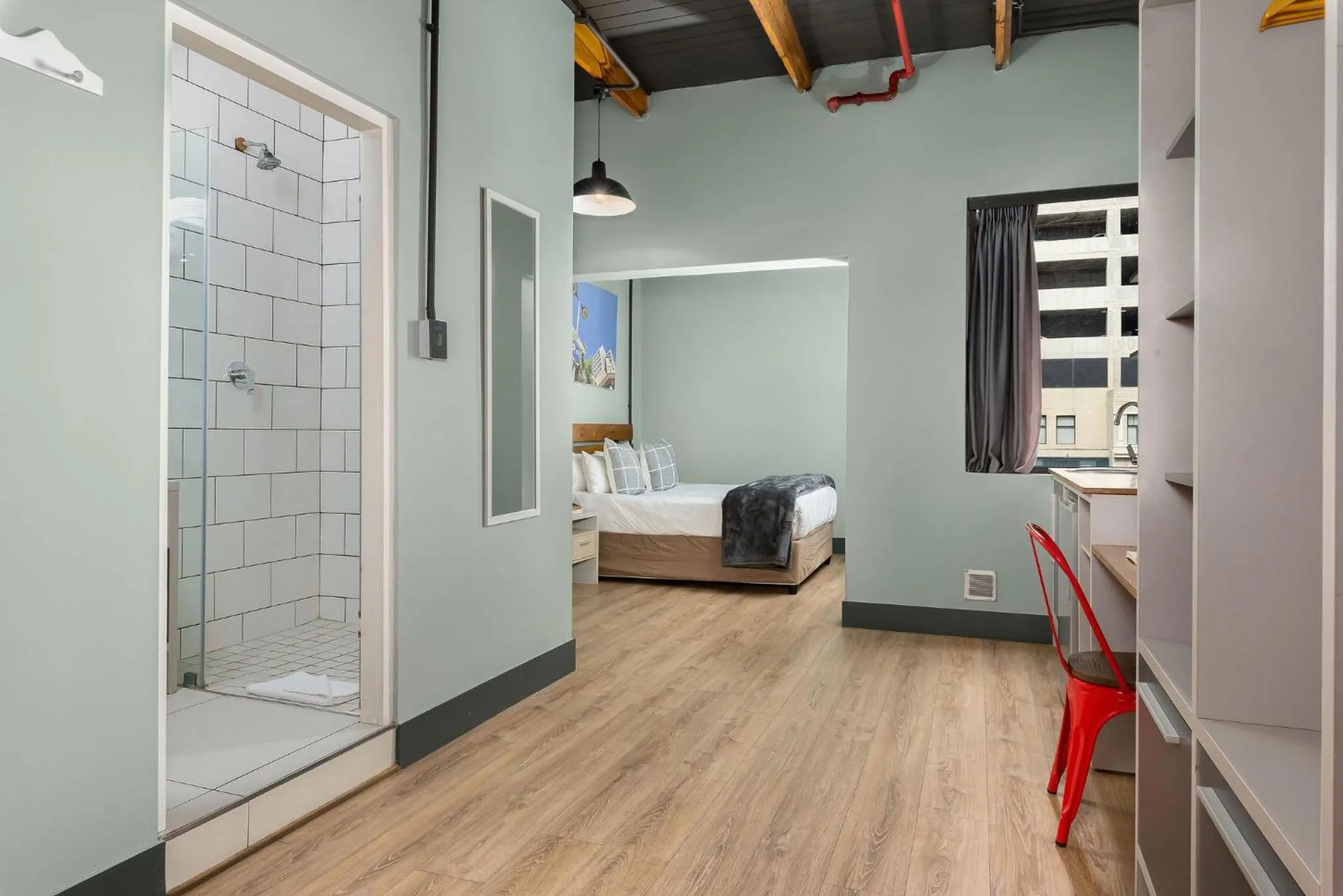 Bed in 53 on Castle