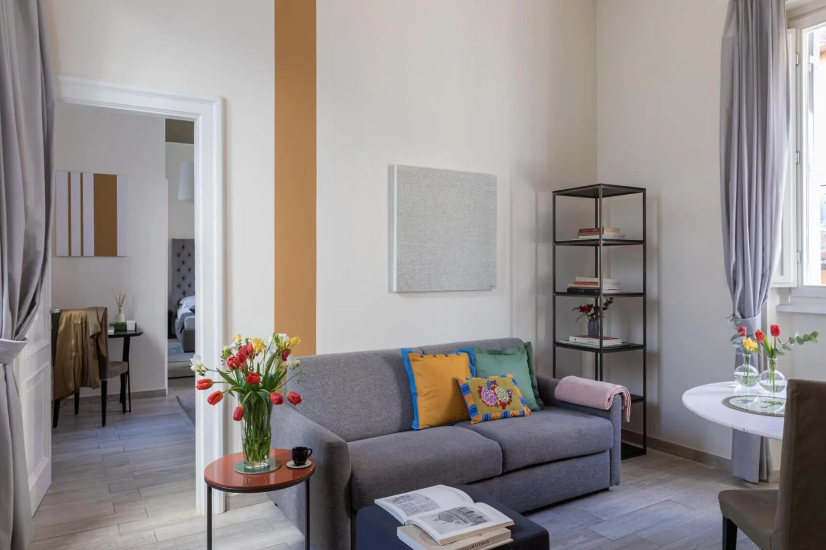 Lounge or bar in Now Apartments, ApartHotel in the heart of Rome