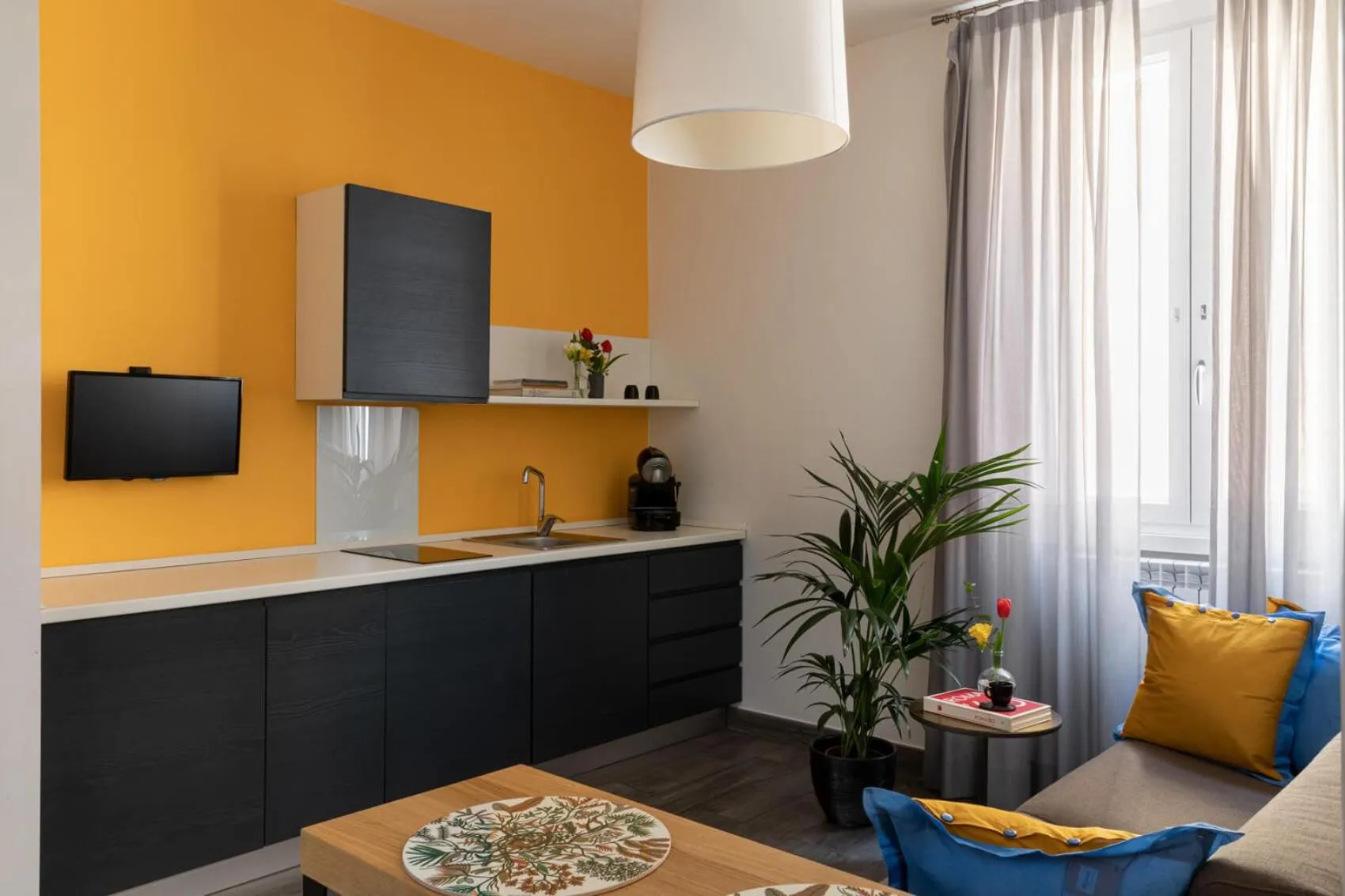 Kitchen or kitchenette in Now Apartments, ApartHotel in the heart of Rome