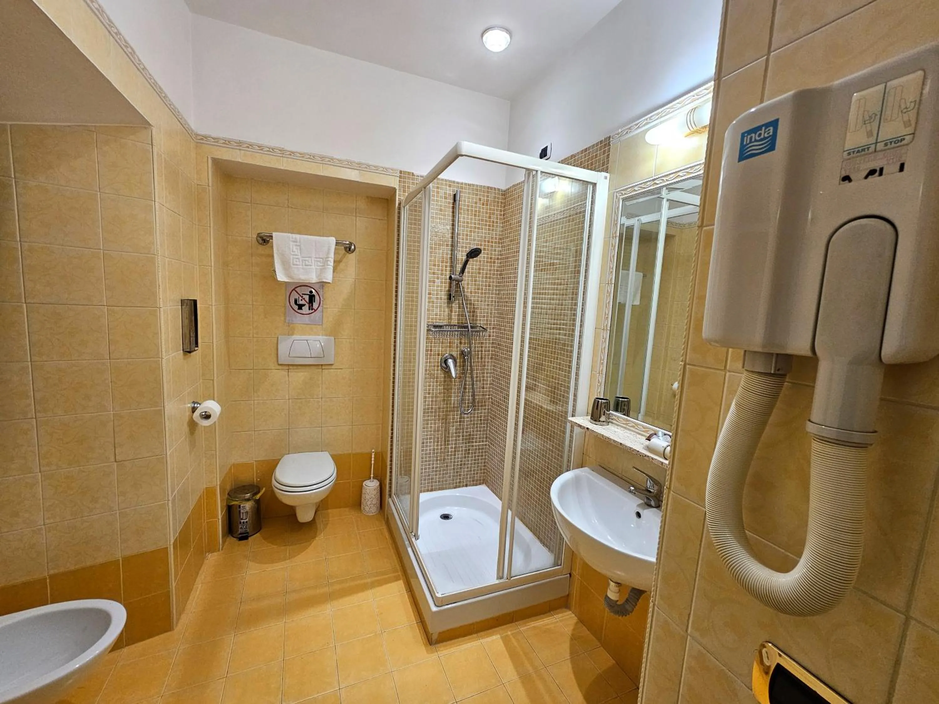 Bathroom in Hotel Amadeus