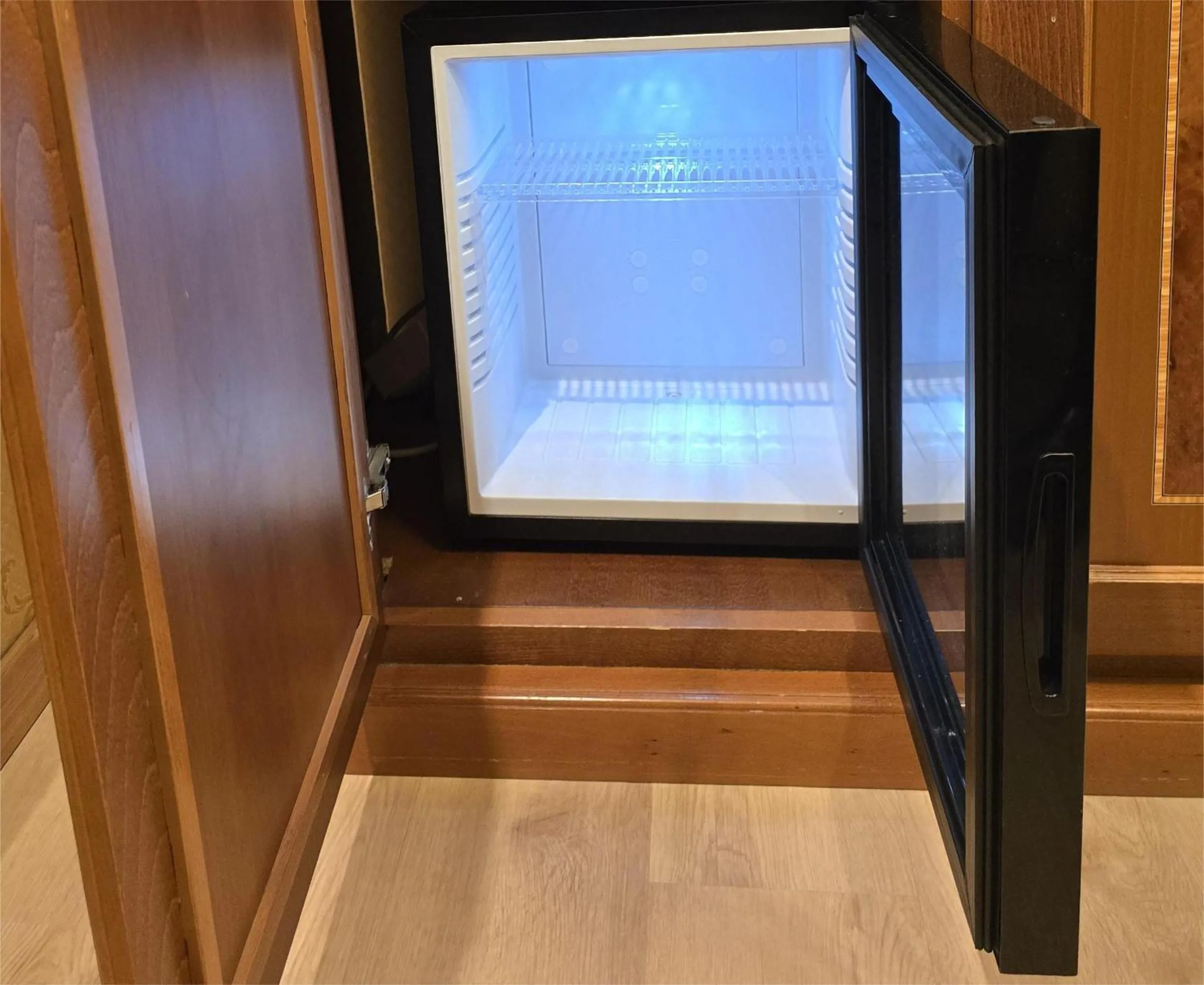 minibar in Hotel Amadeus