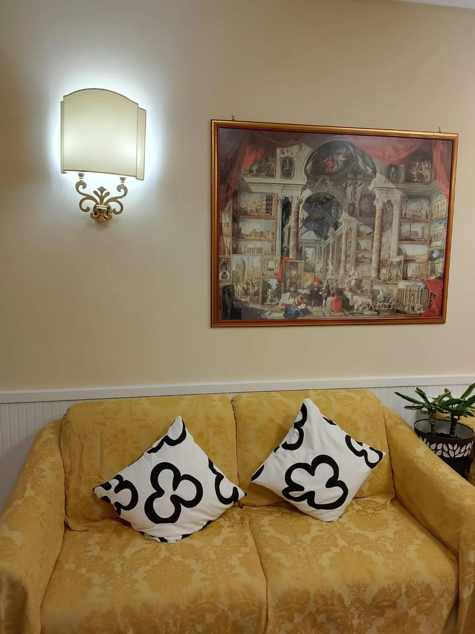 Seating area in Hotel Amadeus