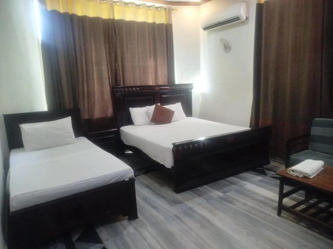 Bedroom, Bed in Overseas Guest House