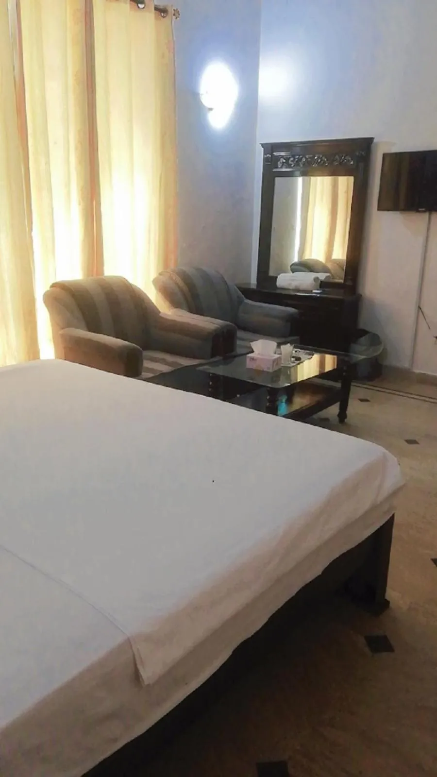 Bedroom, Bed in Overseas Guest House