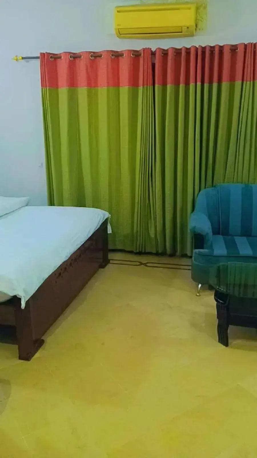 Double Room - single occupancy in Overseas Guest House Double Room - single occupancy in Overseas Guest House
