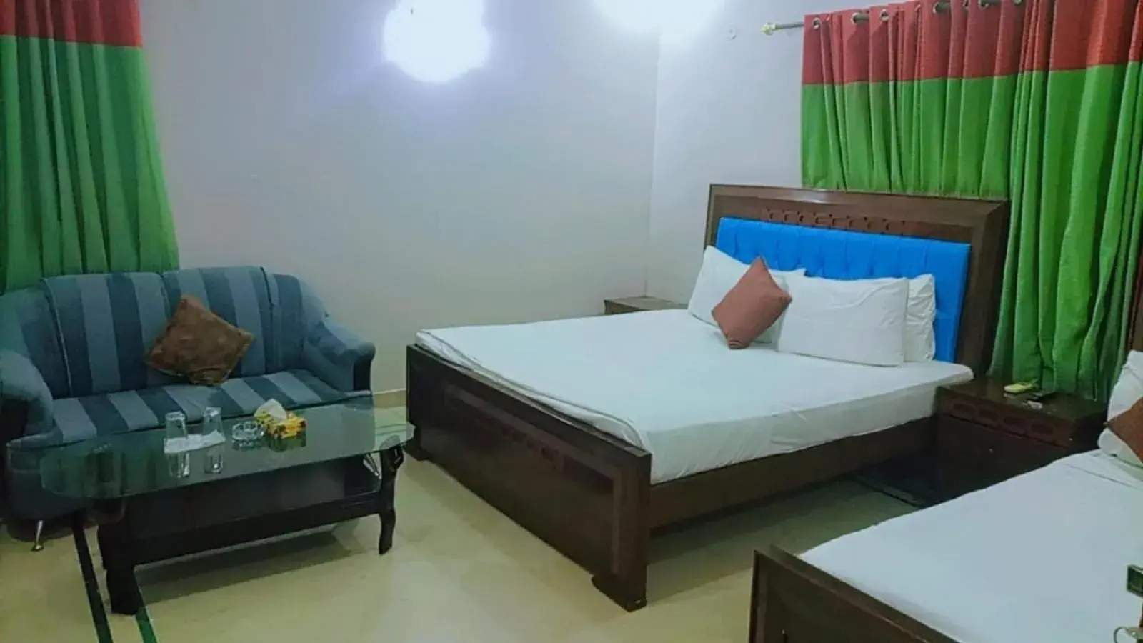 Double Room - single occupancy in Overseas Guest House Double Room - single occupancy in Overseas Guest House