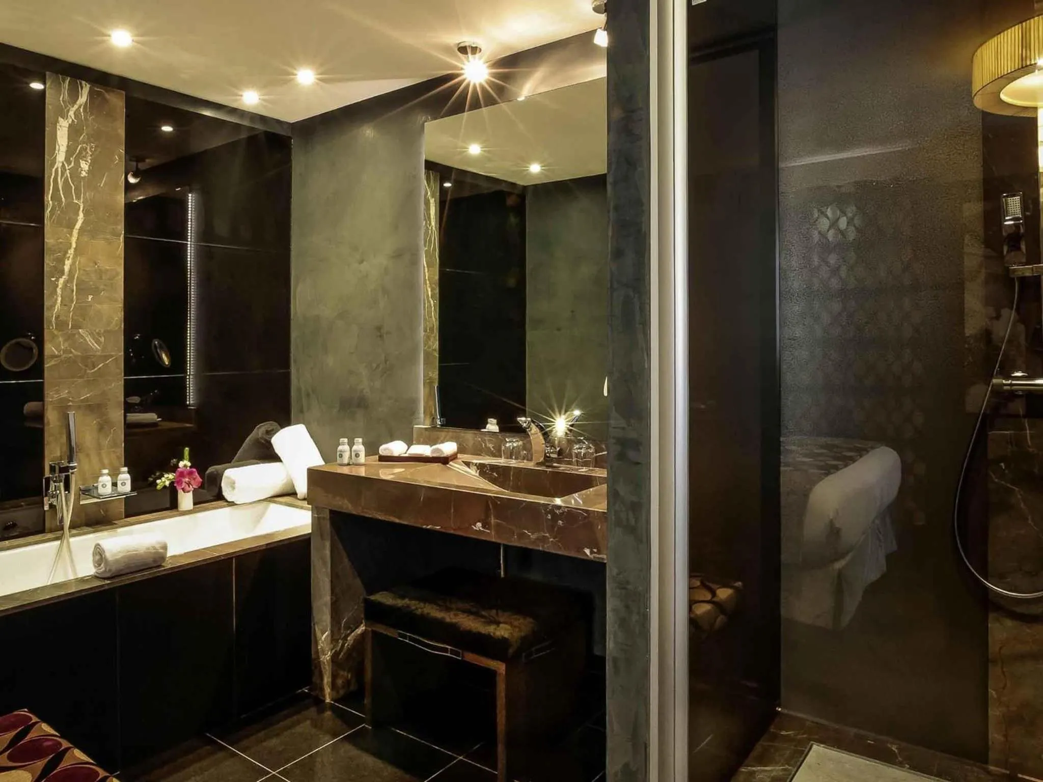 Bedroom in La Cour des Consuls Hotel & Spa Toulouse - MGallery Collection