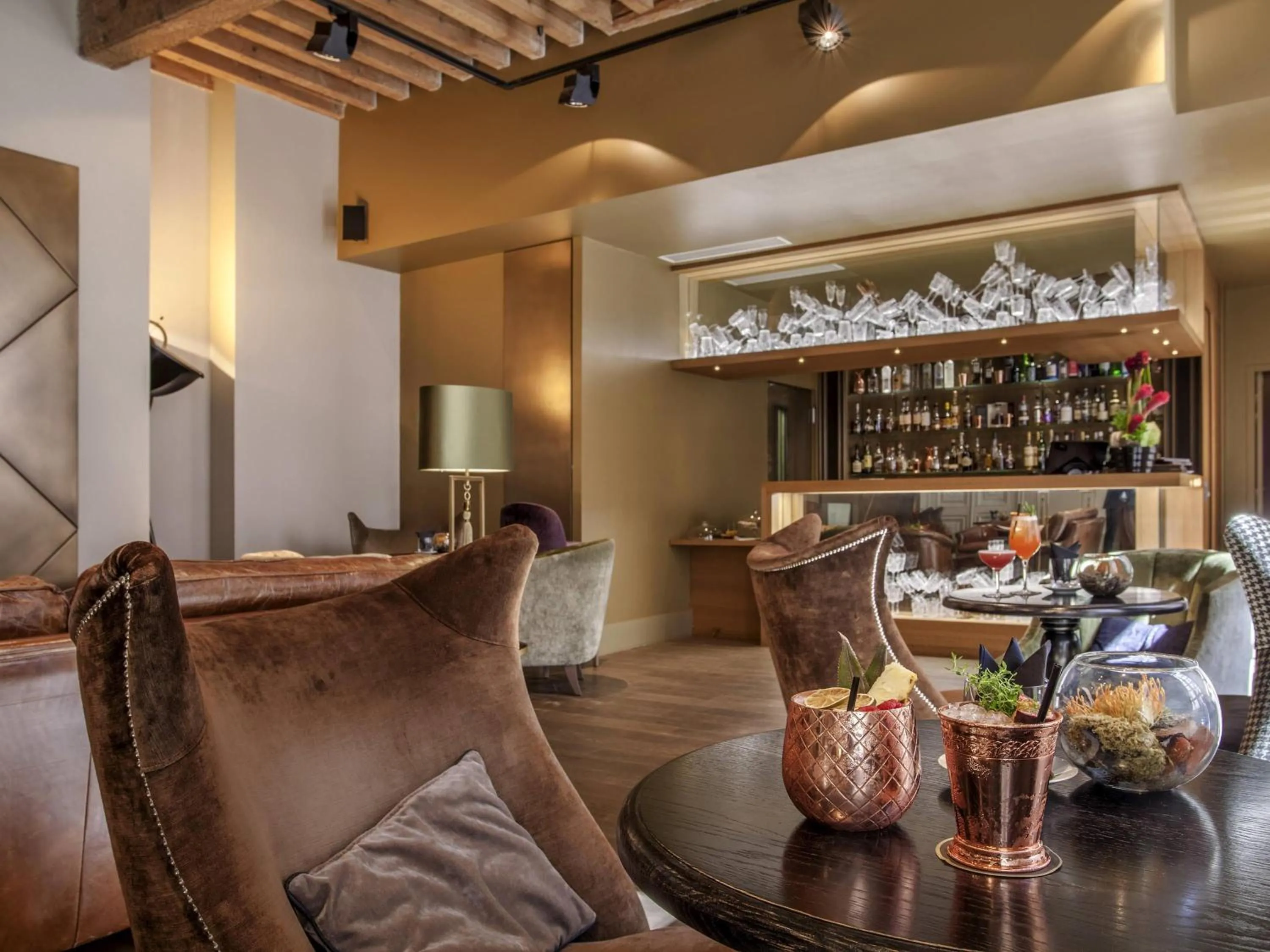 Lounge or bar in La Cour des Consuls Hotel & Spa Toulouse - MGallery Collection