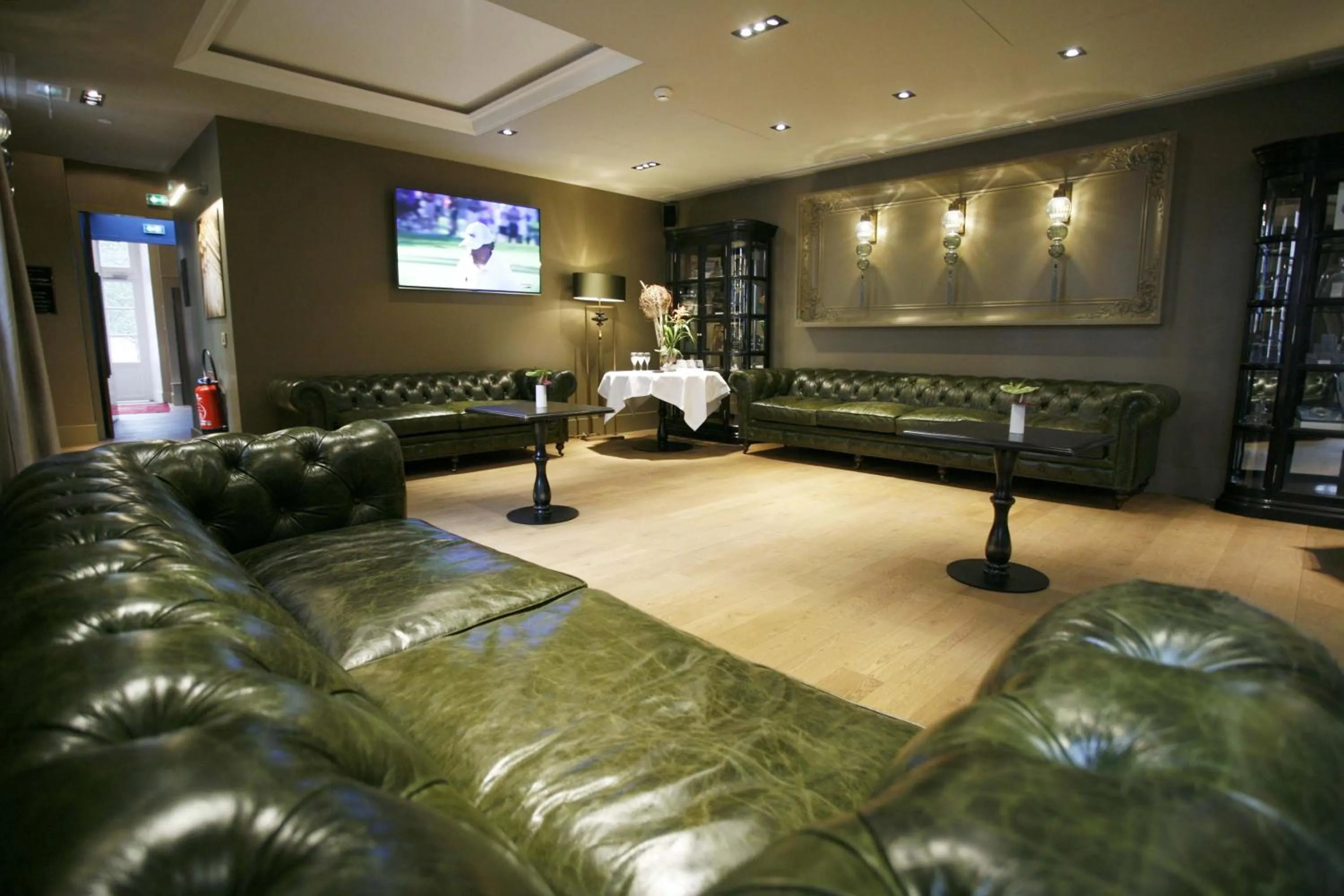 Seating area in La Cour des Consuls Hotel & Spa Toulouse - MGallery Collection