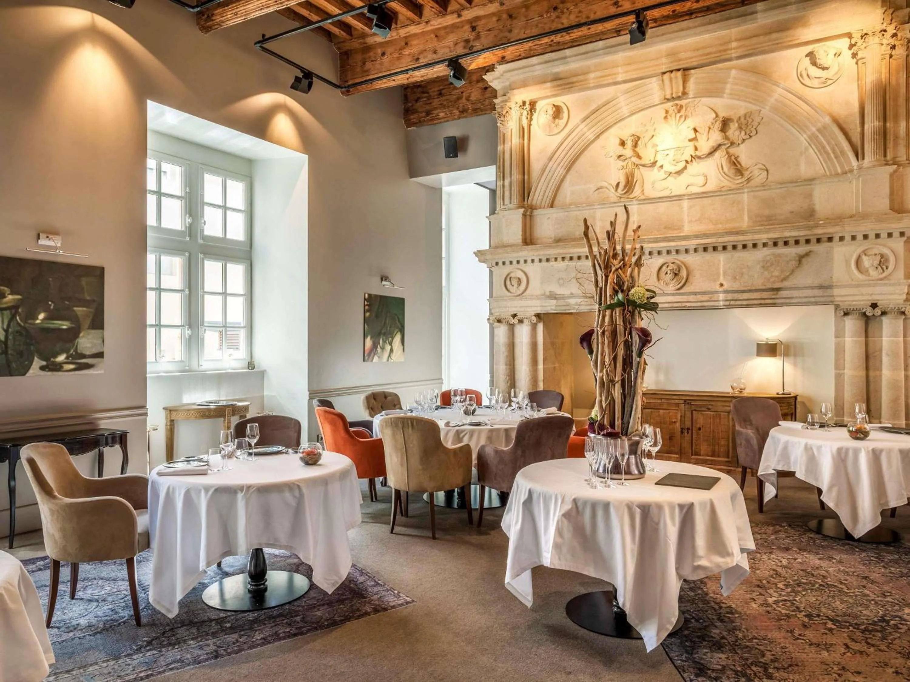 Restaurant/places to eat in La Cour des Consuls Hotel & Spa Toulouse - MGallery Collection