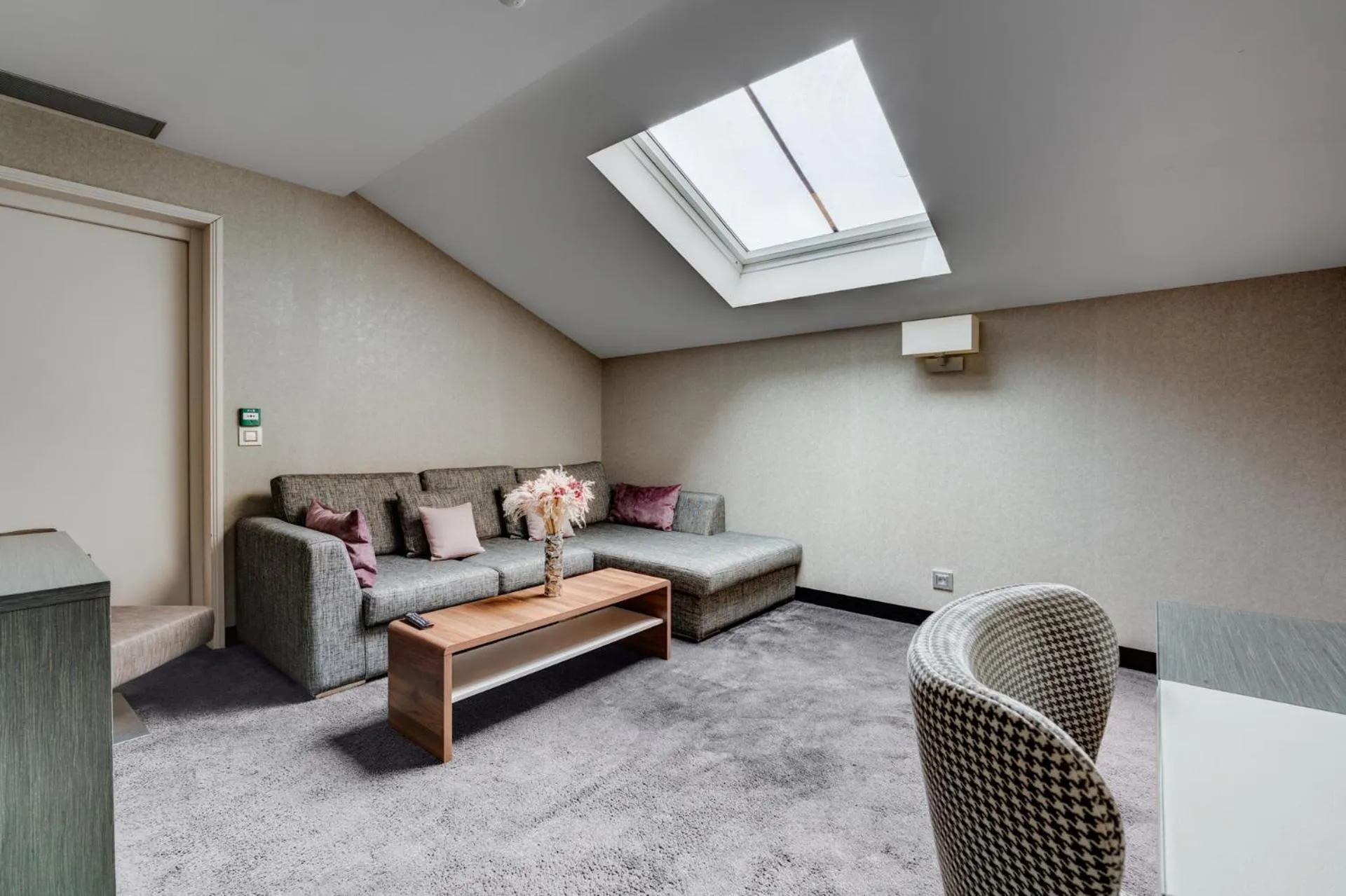 Living room in La Cour des Consuls Hotel & Spa Toulouse - MGallery Collection