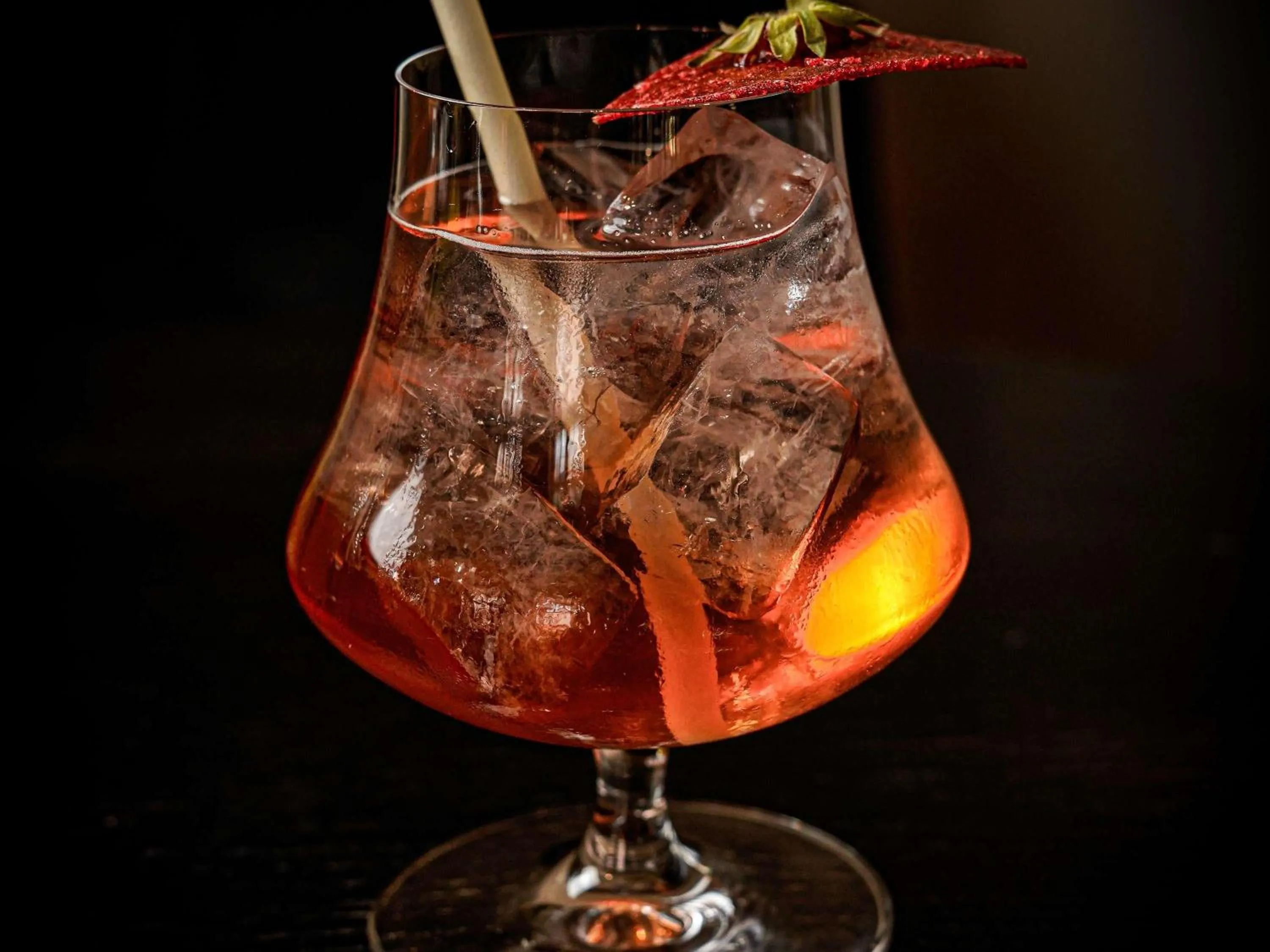 Lounge or bar in La Cour des Consuls Hotel & Spa Toulouse - MGallery Collection