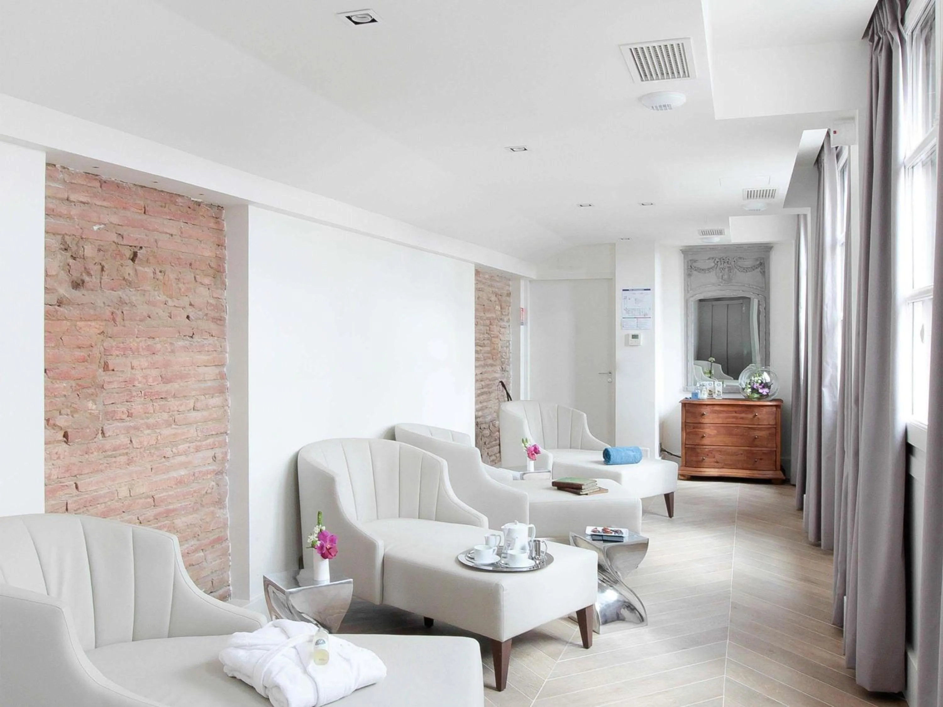 Spa and wellness centre/facilities in La Cour des Consuls Hotel & Spa Toulouse - MGallery Collection