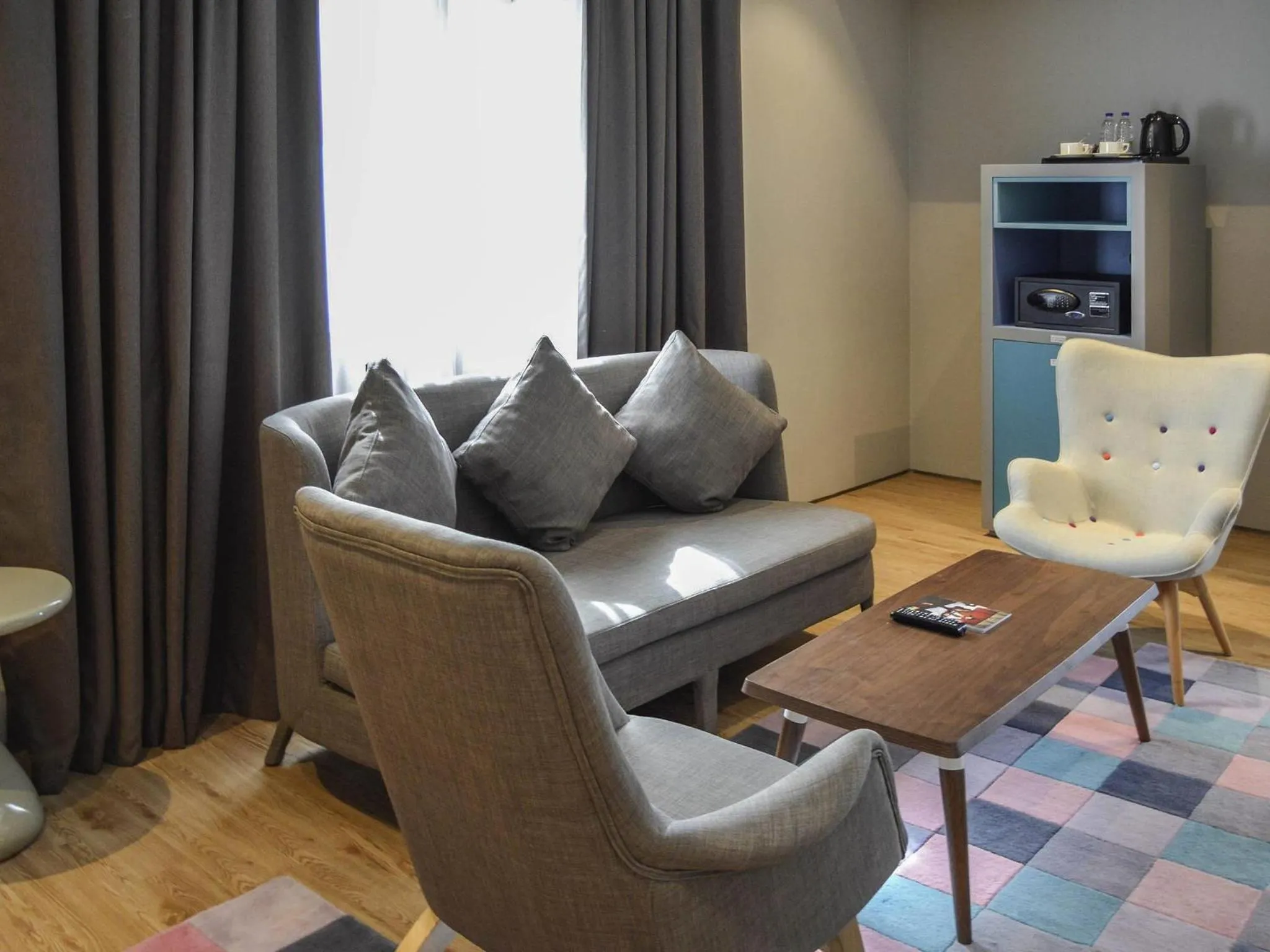 Bedroom in Ibis Styles Dubai Jumeira