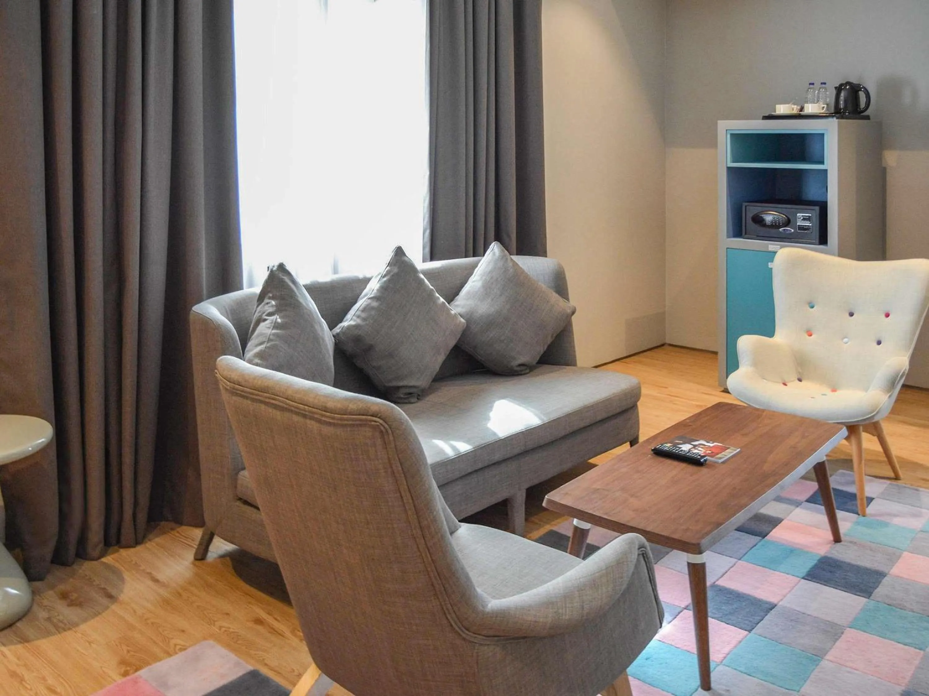 Bedroom in Ibis Styles Dubai Jumeira